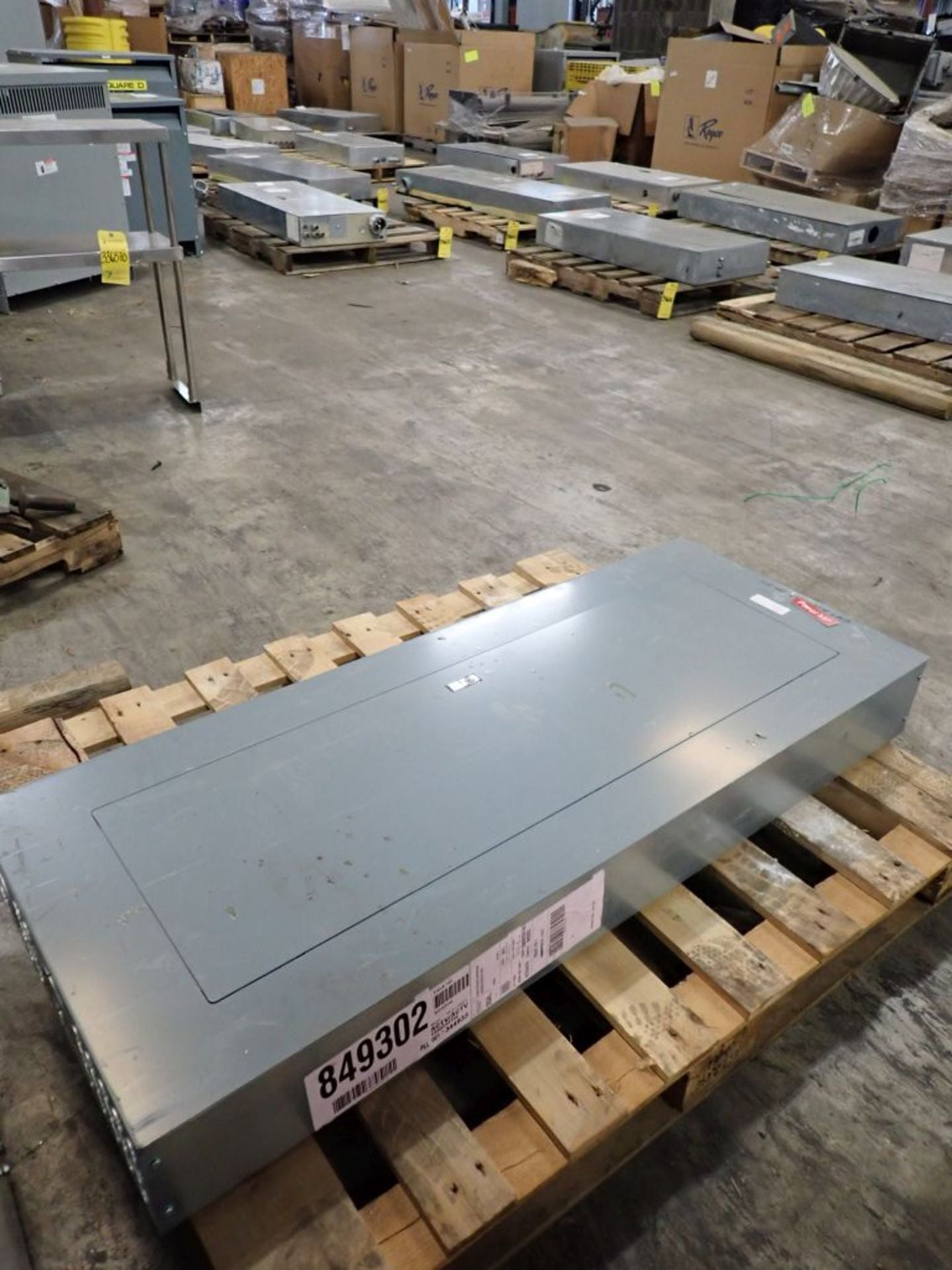 250A Square NF430L2 600V MAX Panelboard w/ Circuit Breakers & Main