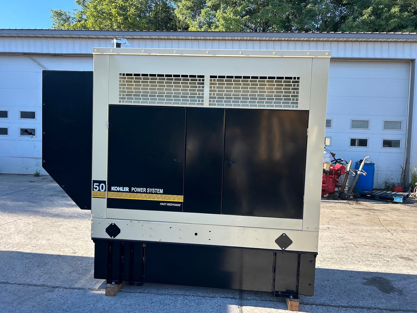 2004 Kohler 50REOZJB 55 kW Diesel Generator 120/208V 3PH Sound Attenuated 725Hr