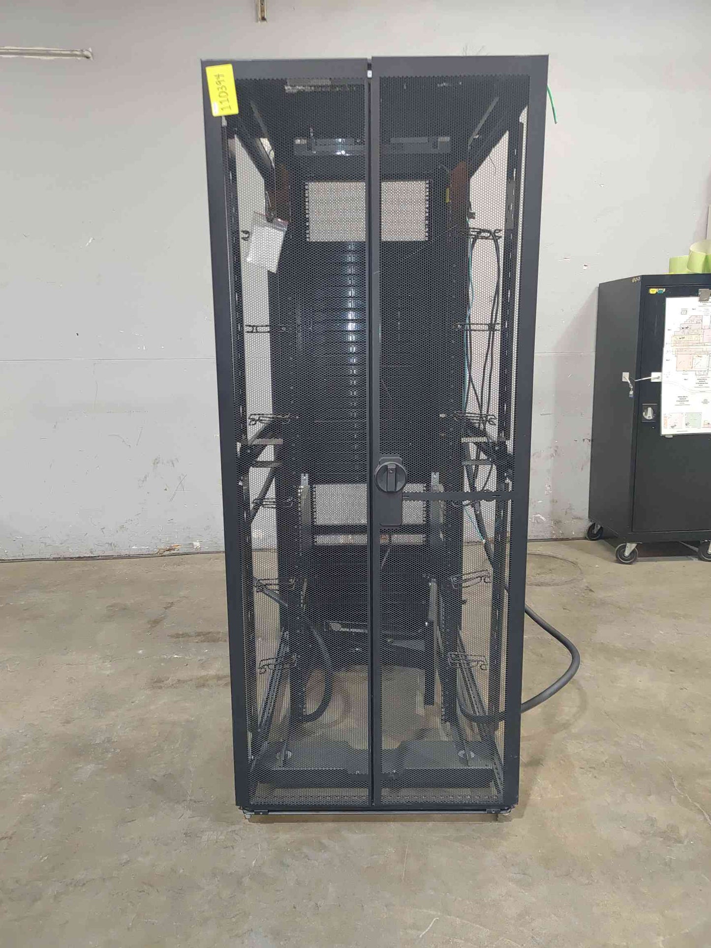 HP Server Rack HPE E842 1200mm Wide Rack Cabinet (SKU: 110394)
