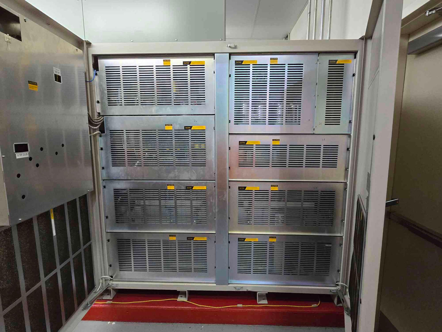 750KVA Toshiba UPS G8000MM UPS 480v '07 T8MS3 K75 (SKU: 111500)