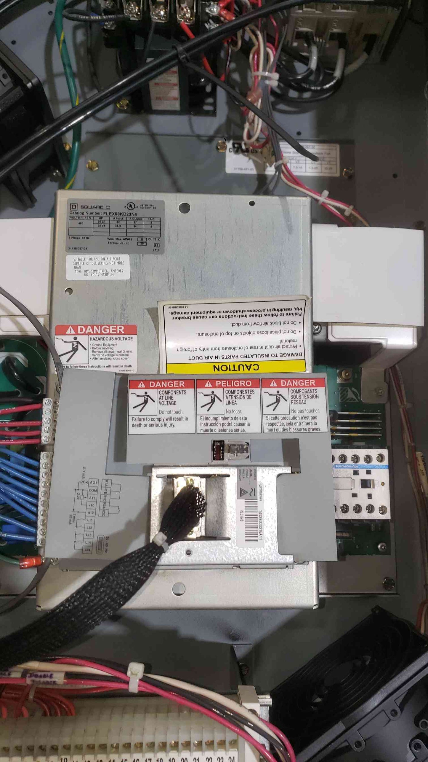 Square D Econoflex VFD 25 HP 460V Class 8839 58ELG4VW Altivar FLEX58KD23N4 Drive