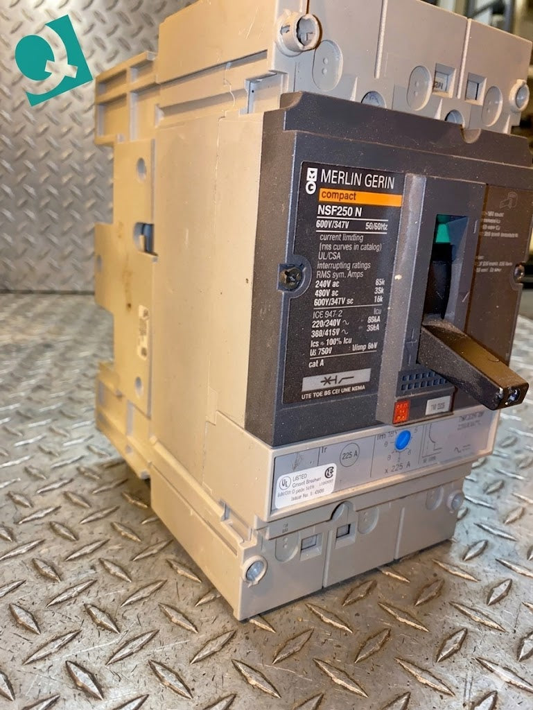 MERLIN GERIN, NSF250 N, 225A (S6LLST1303)(S6LLST1303)