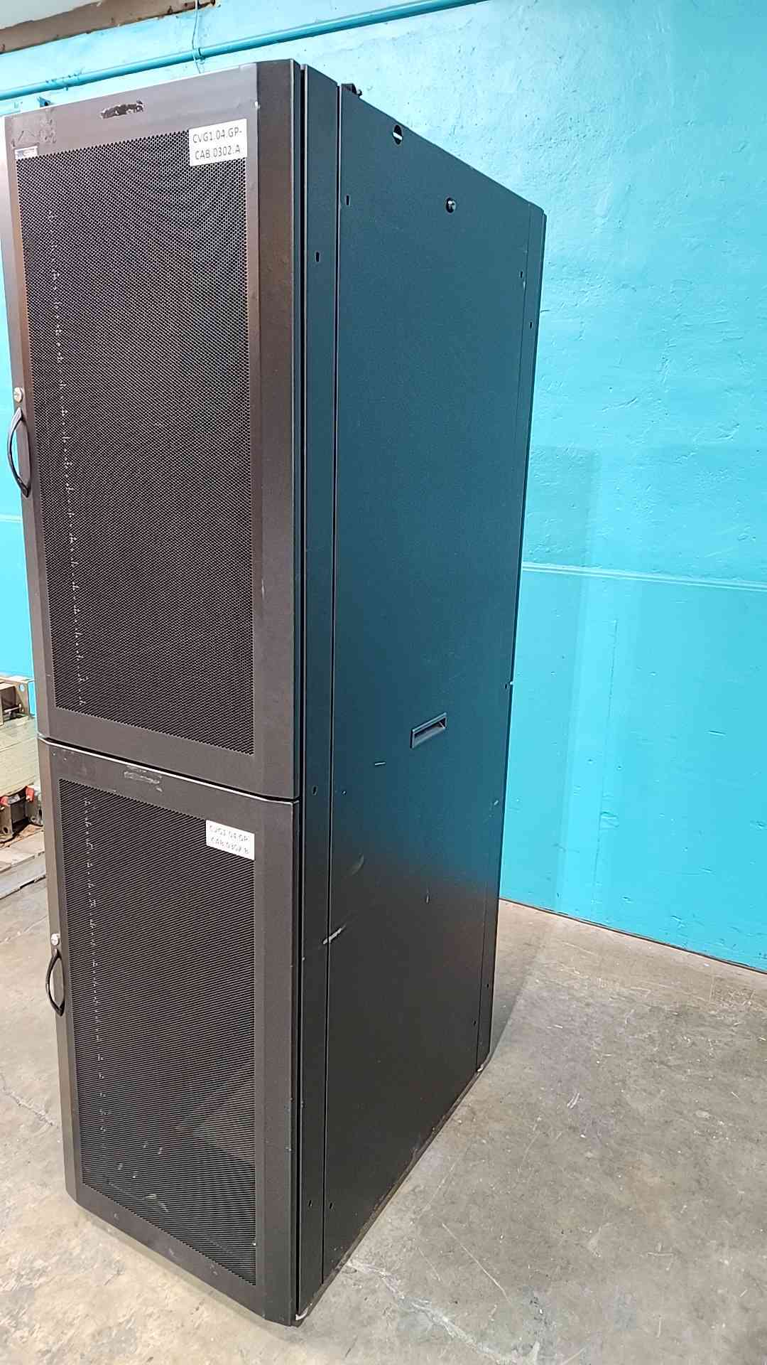 SMC 42U Dual Compartment Enclosed Server Rack Cabinet Co-Location Rolling 19"