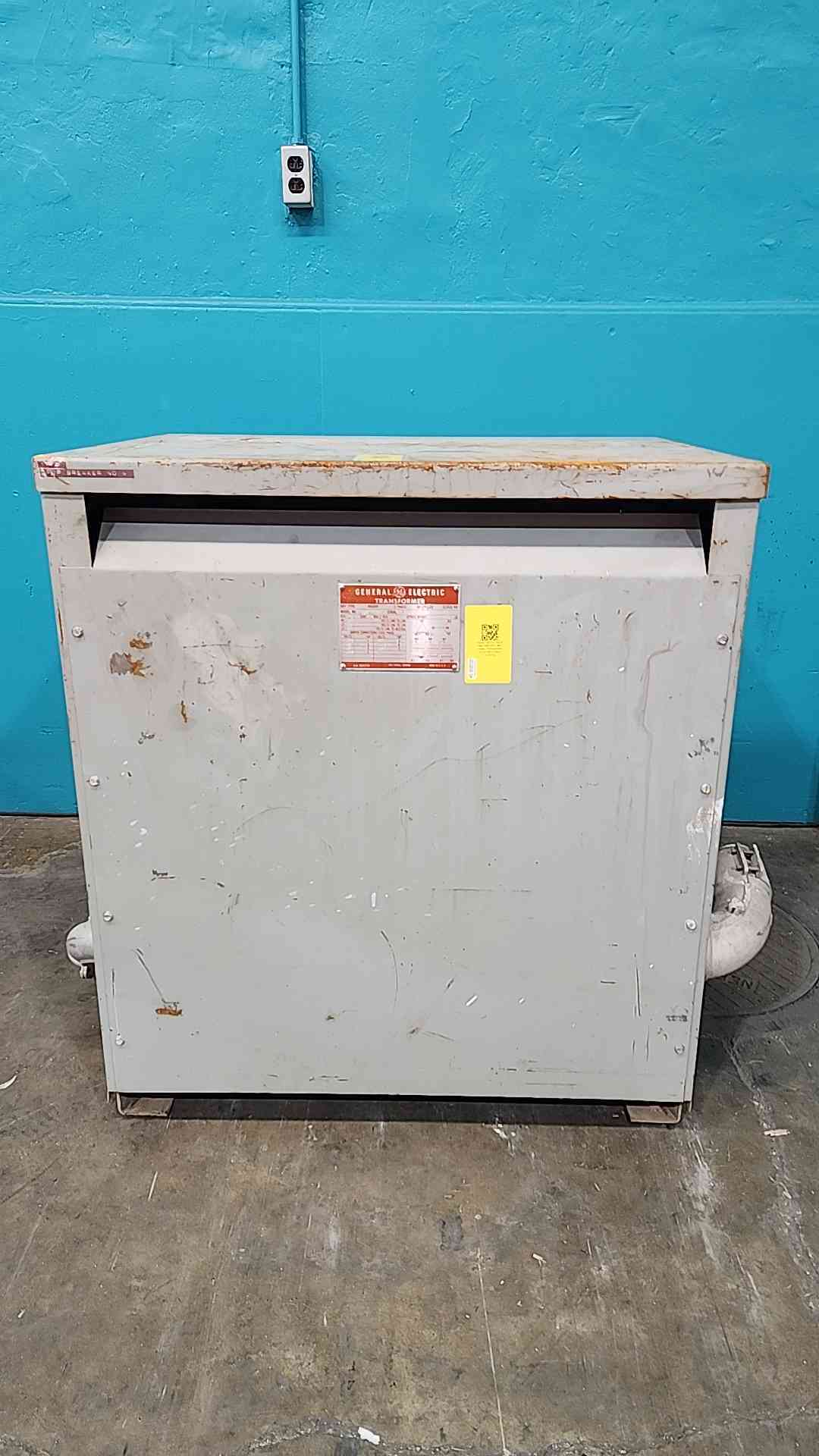 GE 112.5 KVA Dry Type Transformer 480V to 208Y/120V 3 Phase 9T23Y3875 Indoor