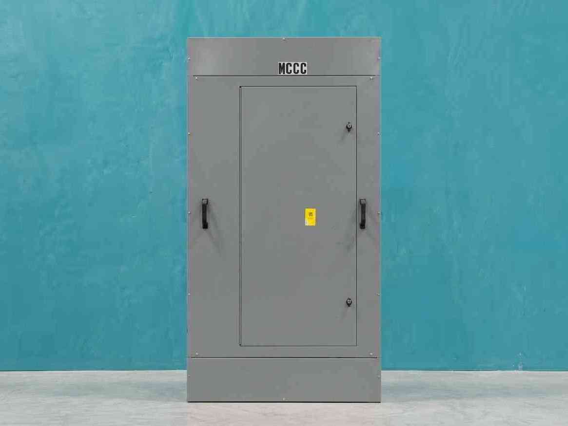 Square D HCR-U I-Line 1200A 600V Panelboard HCR548612U Enclosure w/ 9 Breakers