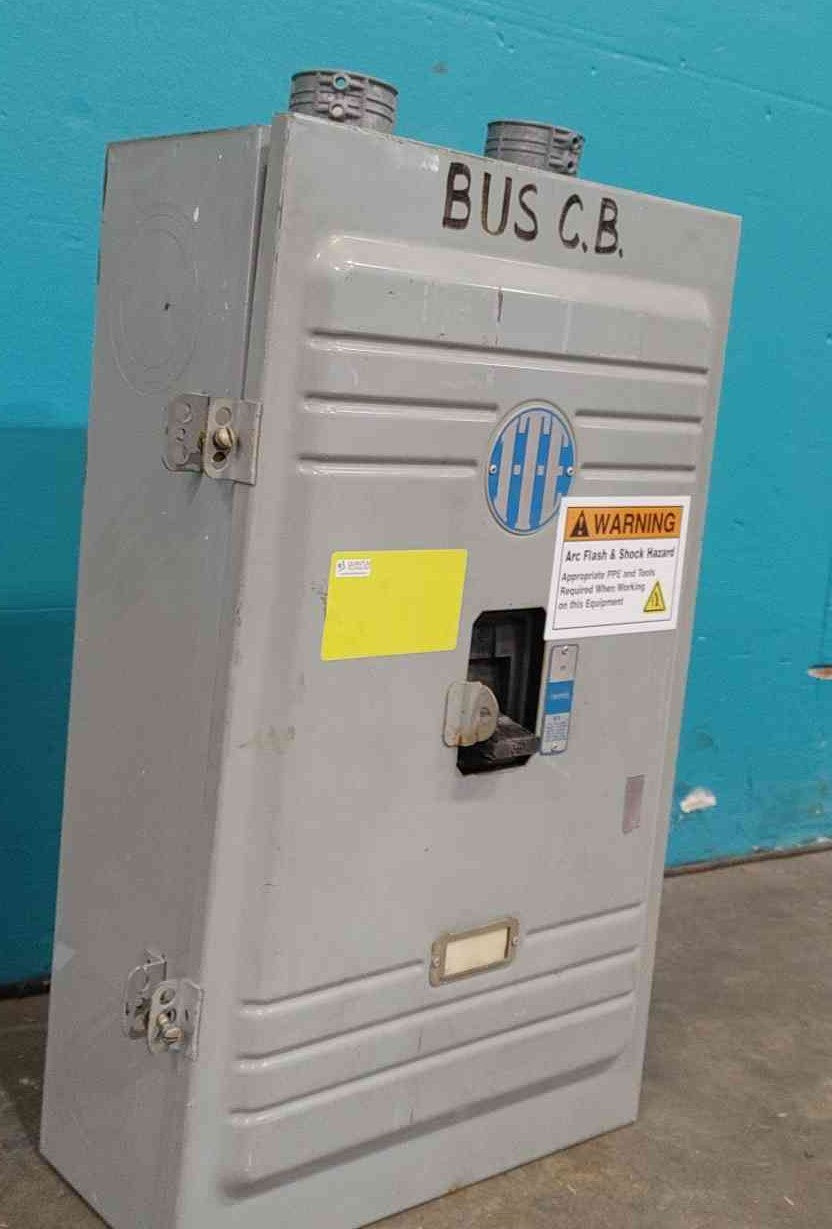 I-T-E JJ3-B400 400A 600V 3 Pole Circuit Breaker with NEMA 1 Enclosure Type ET
