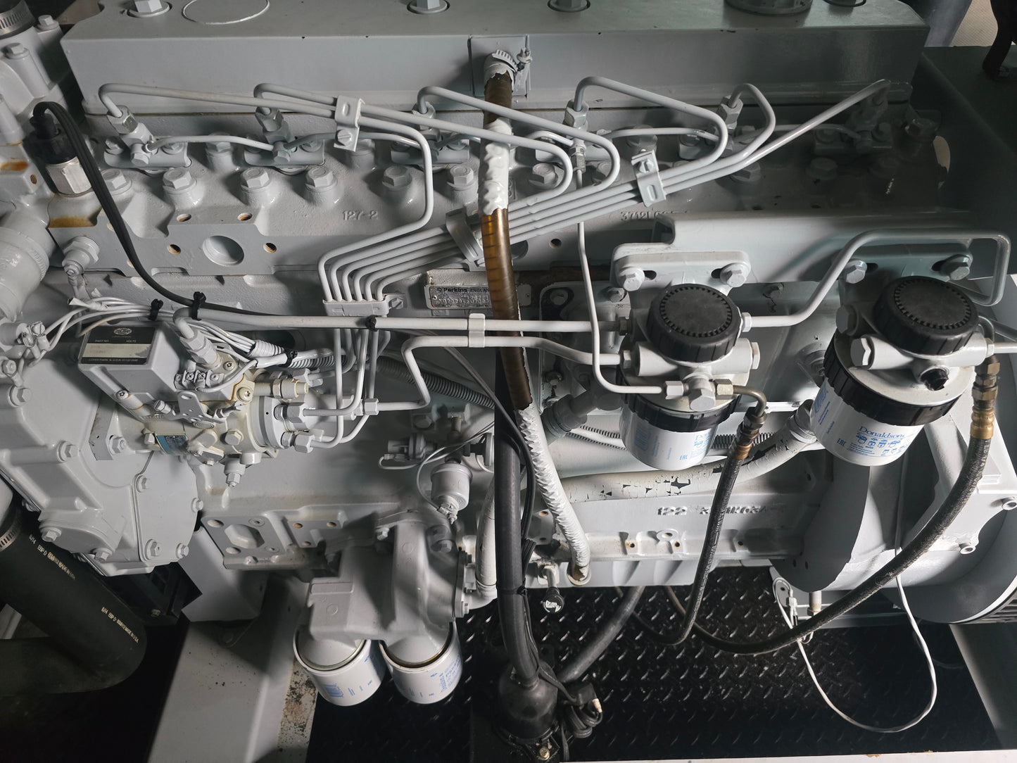 Detroit Diesel Spectrum 100kW Standby Diesel Generator 3ph Enclosed 300HR TESTED