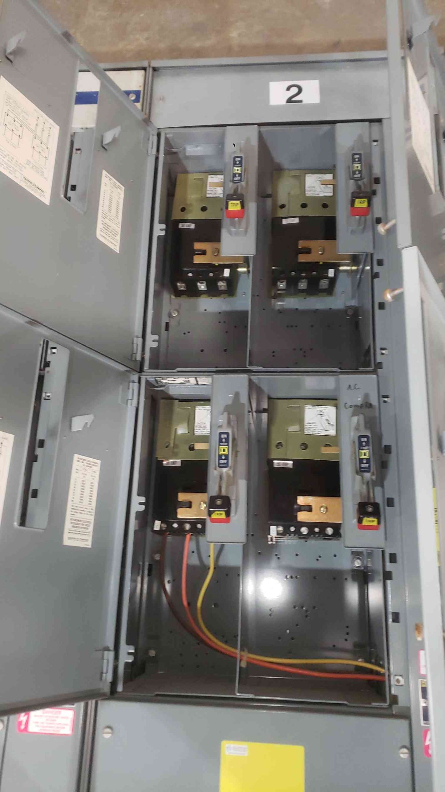 Square D 3 Section 600VAC Model 4 Control Center 300A/600A (SKU: 112593)