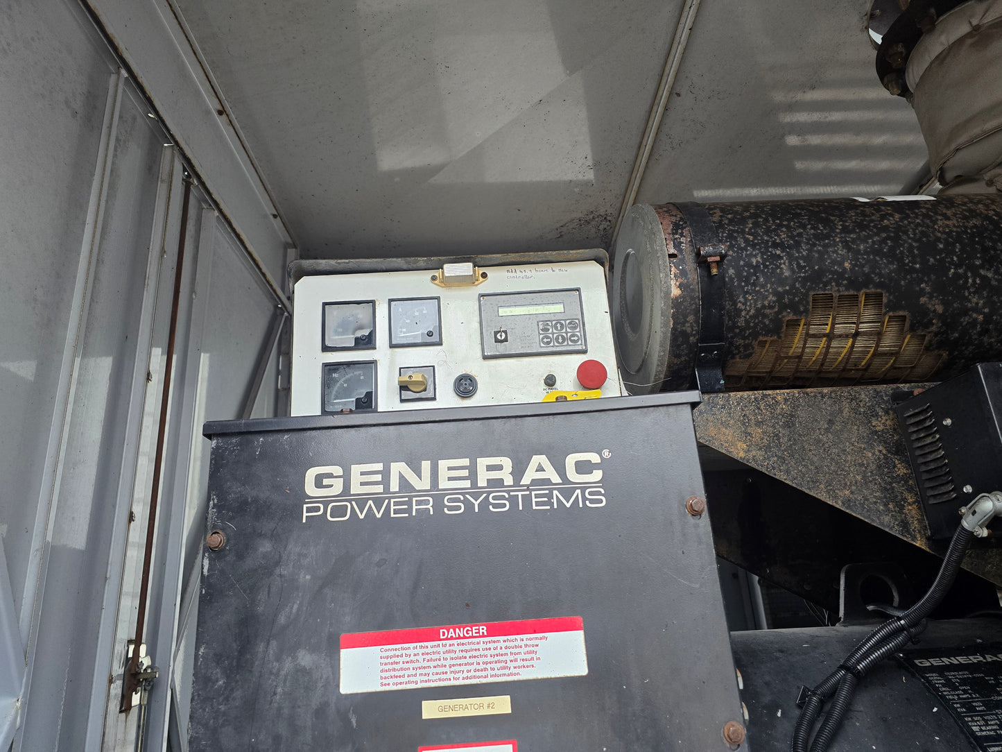 500KW Generac 22L V12 Daewoo Diesel Generator Enclosed w/ Tank '00 152hrs 1&3PH TESTED