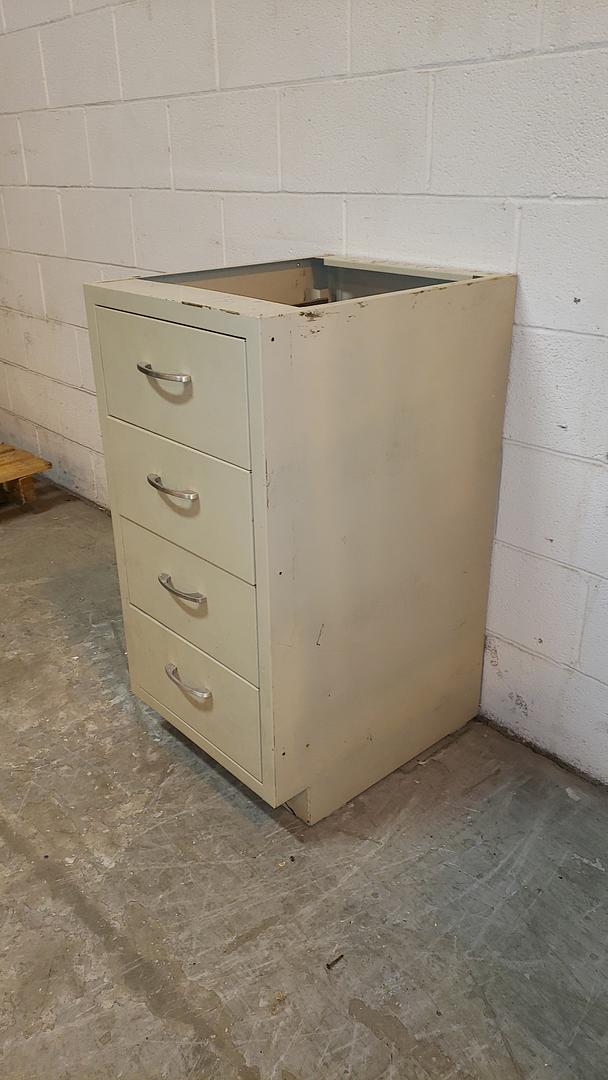 18" 4 Drawer Kewaunee Casework(S6LLST10101)