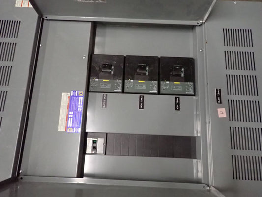 800A Square D I-Line Panelboard 480Y/277 3PH w/ 4 Circuit Breakers