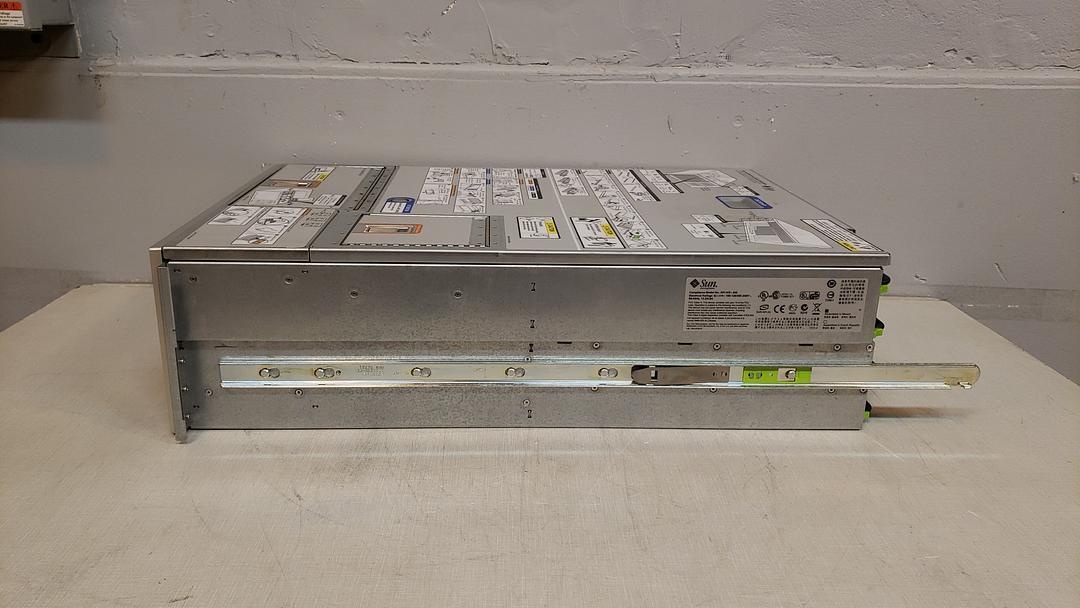 Sun Microsystems SunFire V445