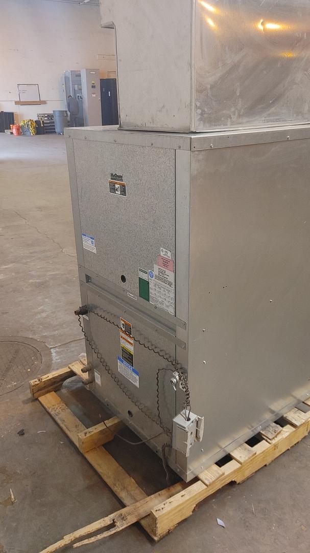 McQuay Air Conditioner 460v Upflow (S6LLST12809)