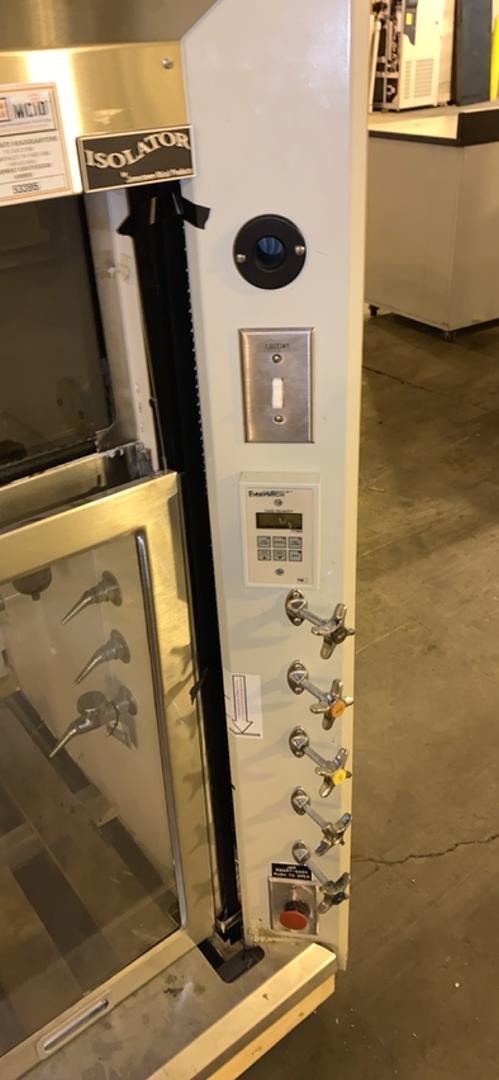 8' Jamestown Isolator II Ducted Chemical Fume hood S6LLST6548