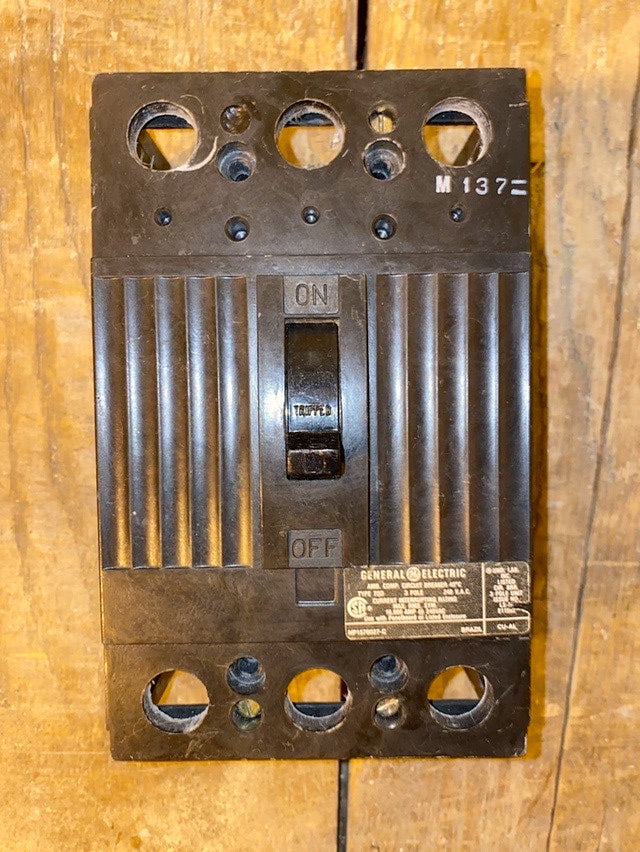 225A GE 3 Pole Circuit Breaker(S6LLST1382)