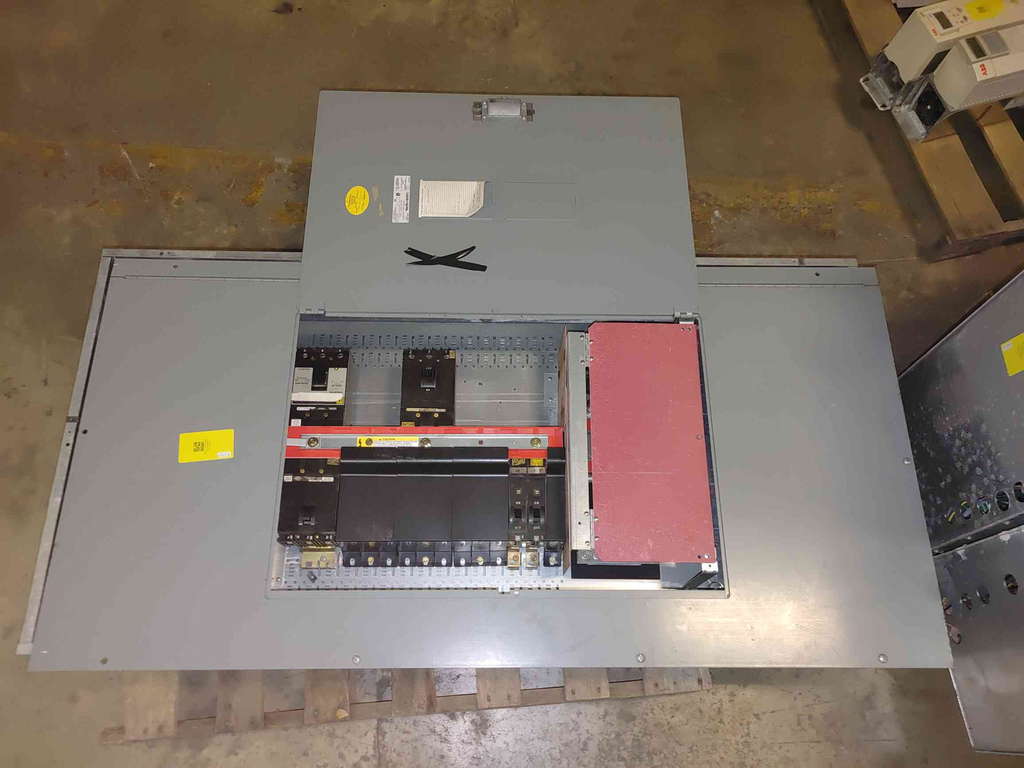 400A Square D I-Line Panelboard 208/120v (SKU: 109916)