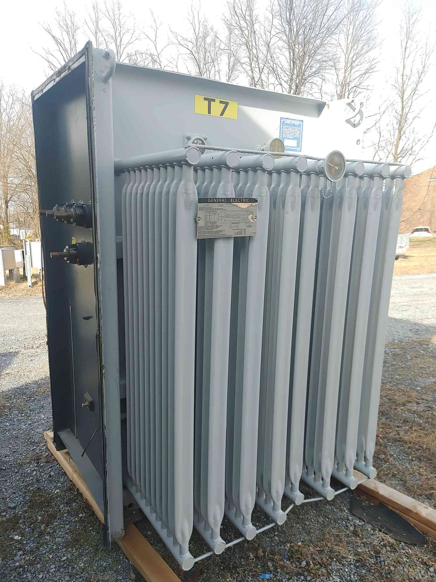 GE 1500KVA Substation Oil Transformer 4160V x 480Y/277 (111925)
