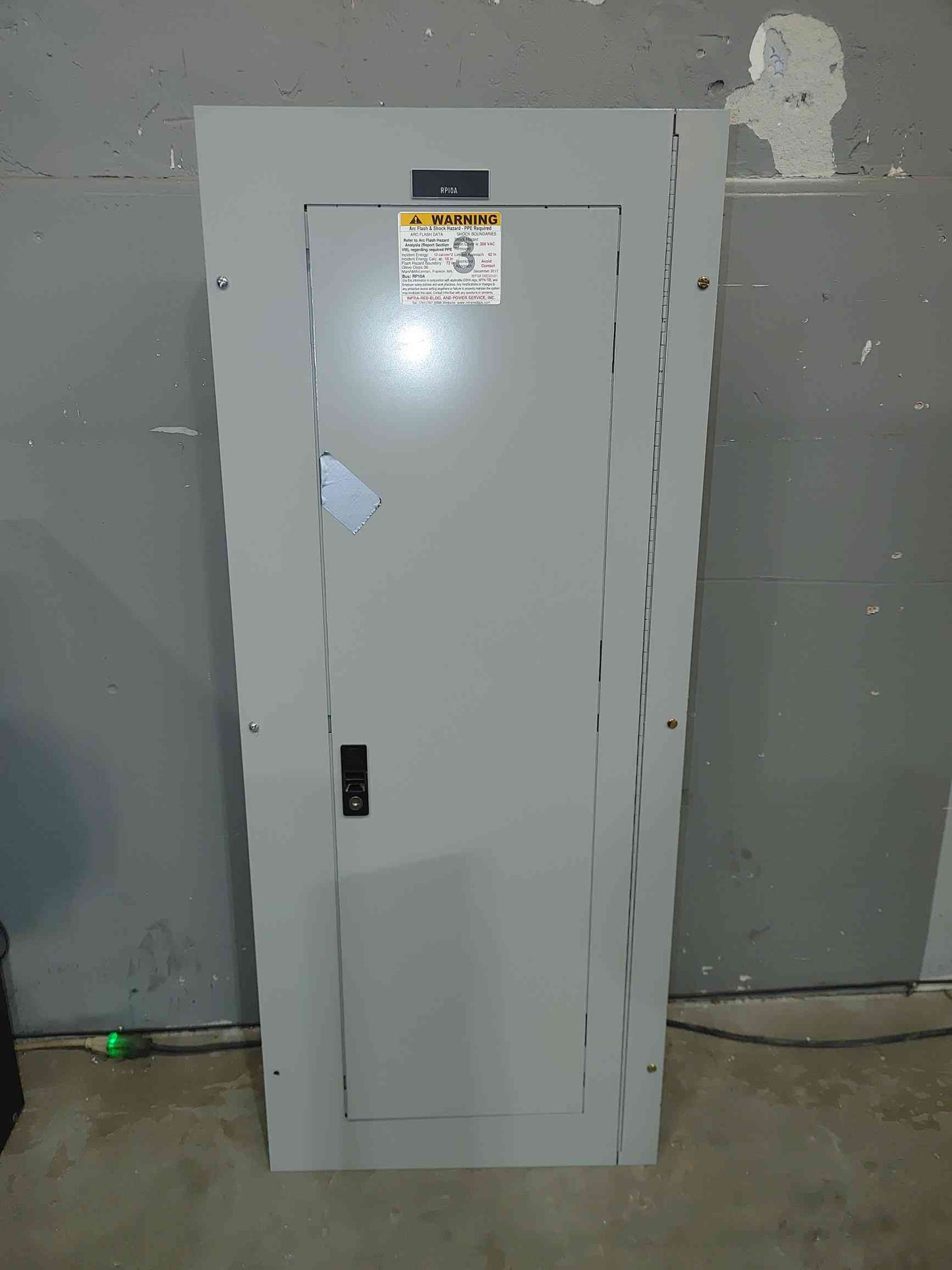 225A 120/208v GE A Series Panelboard with Main (112469)