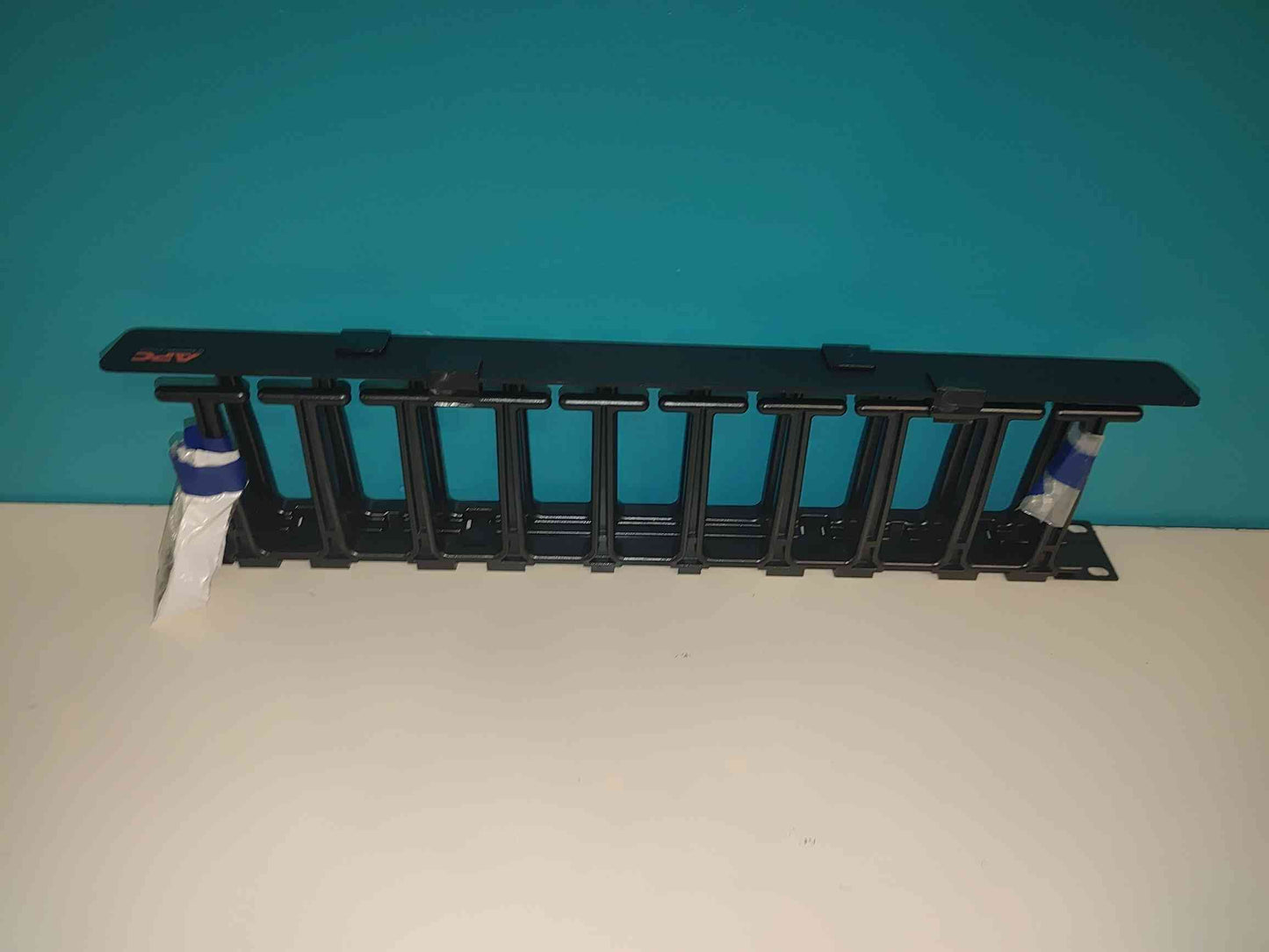AR8602A APC Horizontal Cable Managers(S6LLST4741)