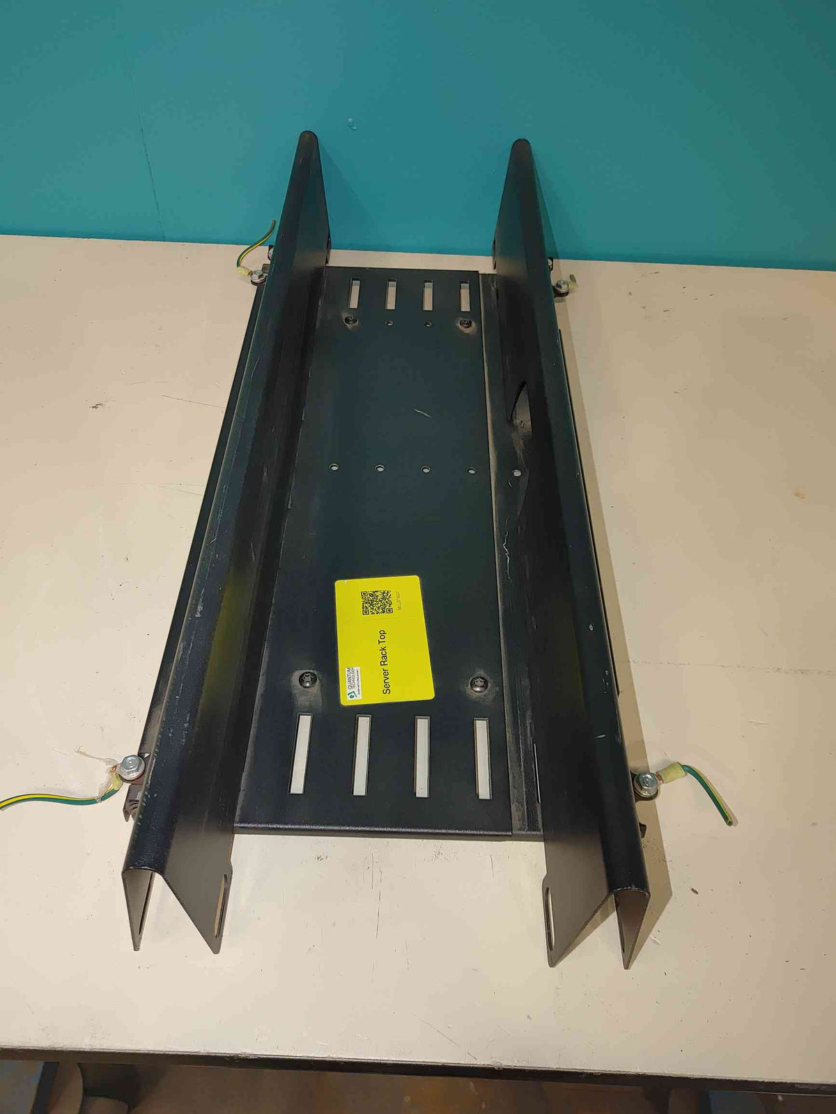 APC Server Rack Cable Management Trough(S6LLST4007)