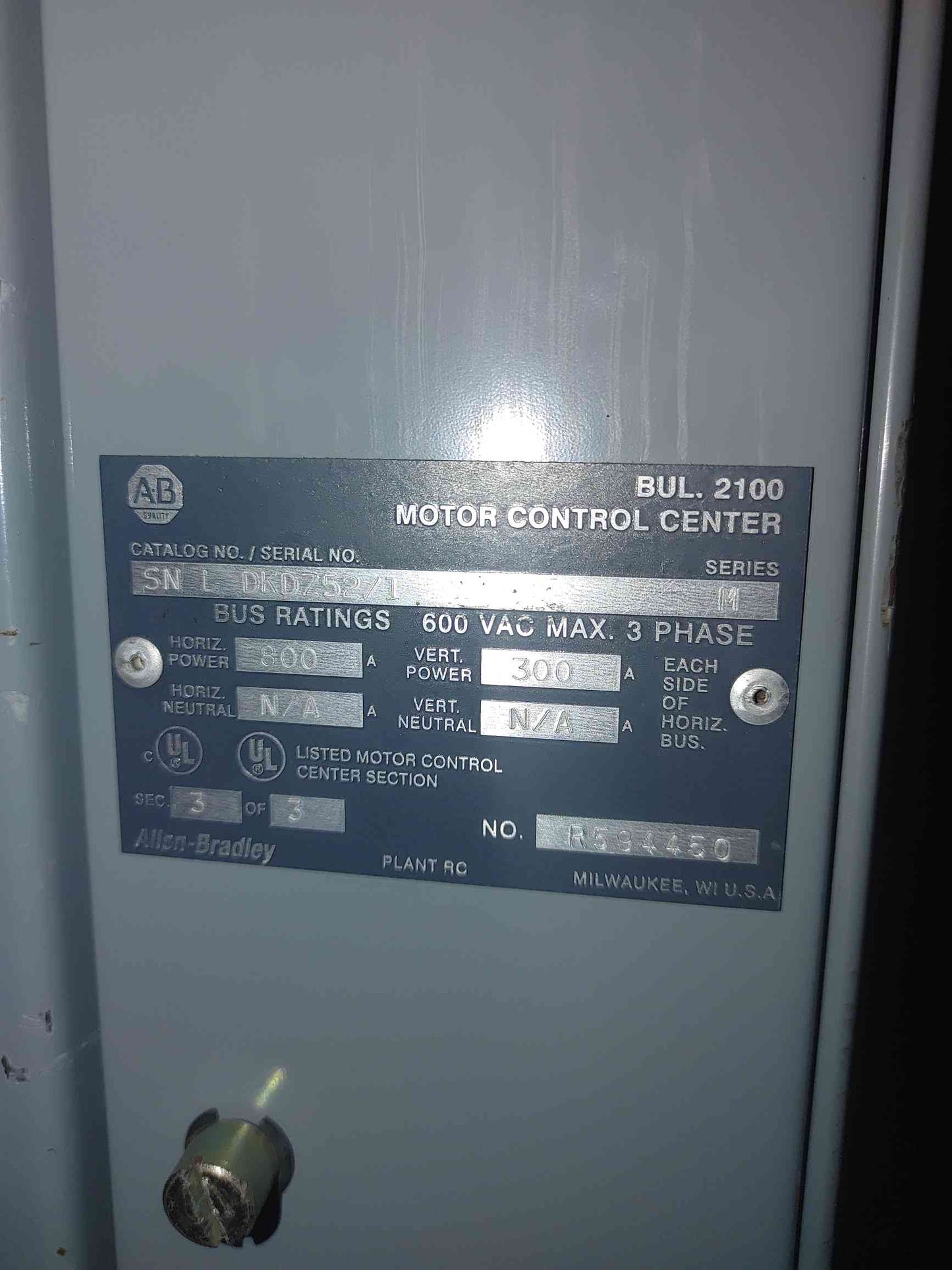 Allen-Bradley 2100 Centerline MCC Lineup 3 Section 600V 800A Motor Control Center