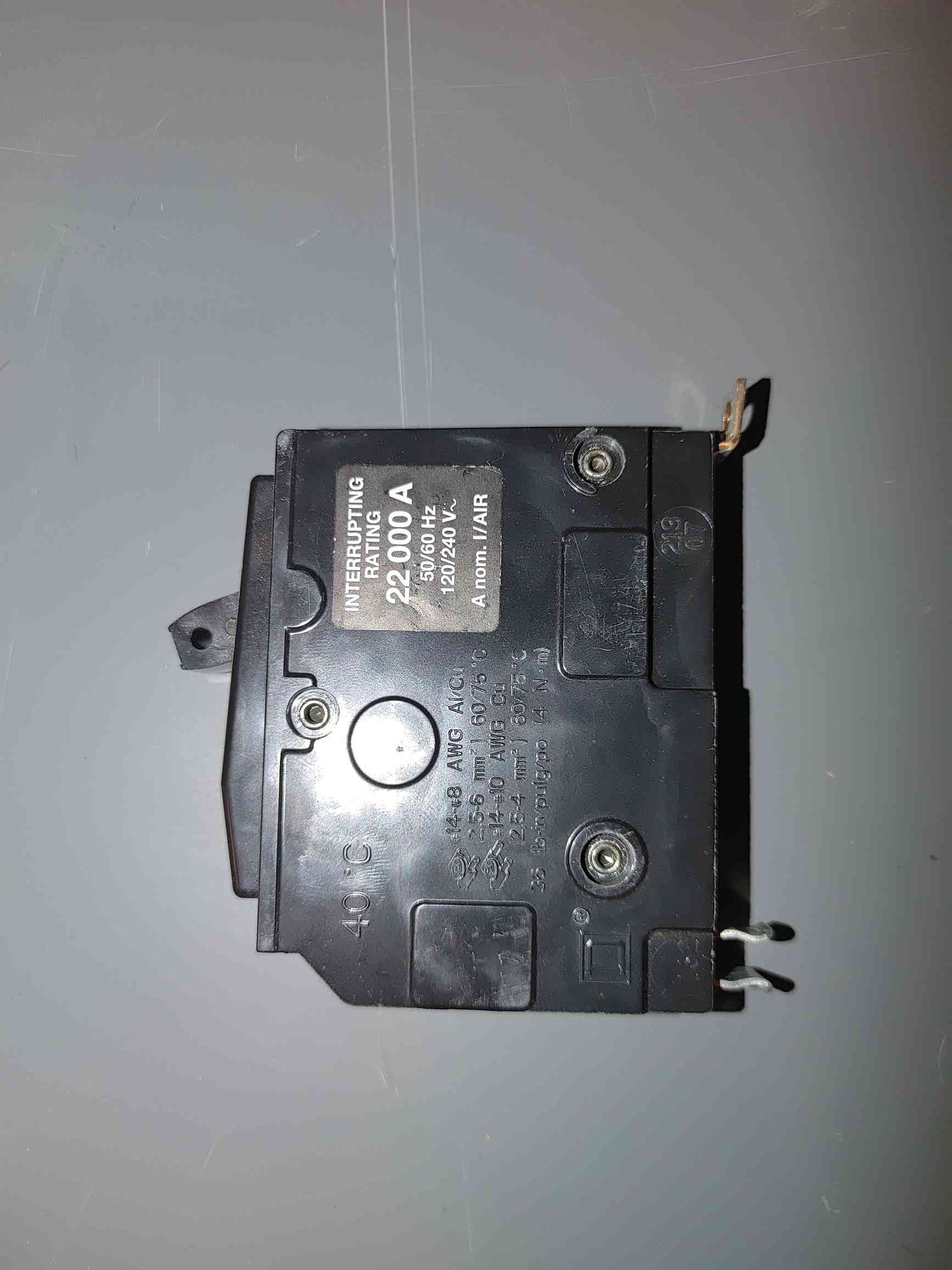 Square D QOB130VH 1 Pole 30 Amp 22kA 120/240V Bolt On Breaker QOB130