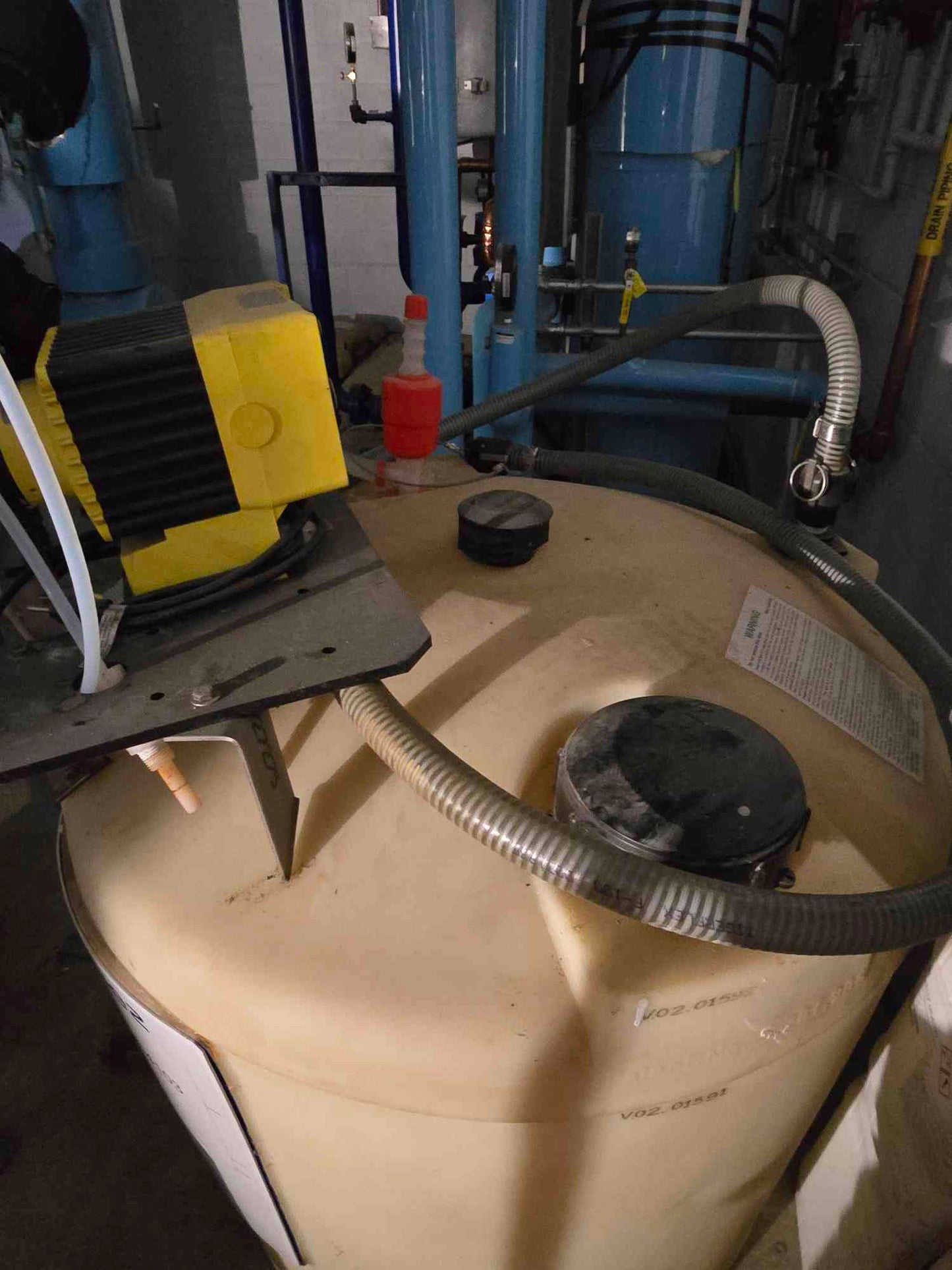 Suez Corrshield MD4103 Glycol Mixing Tank with Pump #22071 105Gal