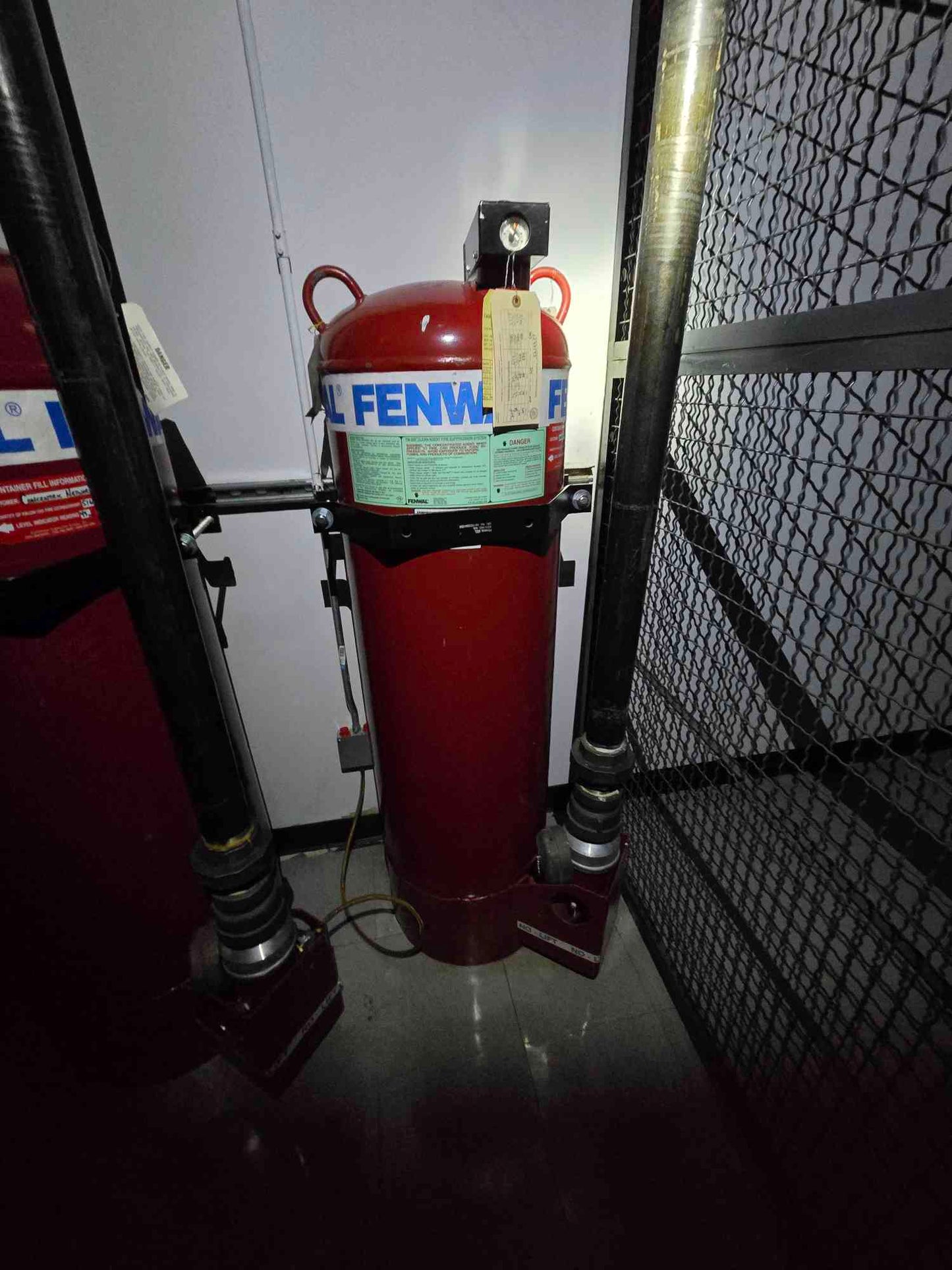 Fenwal FM-200 Clean Agent Extinguishing System Unit 333 Lbs (SKU: 111029)