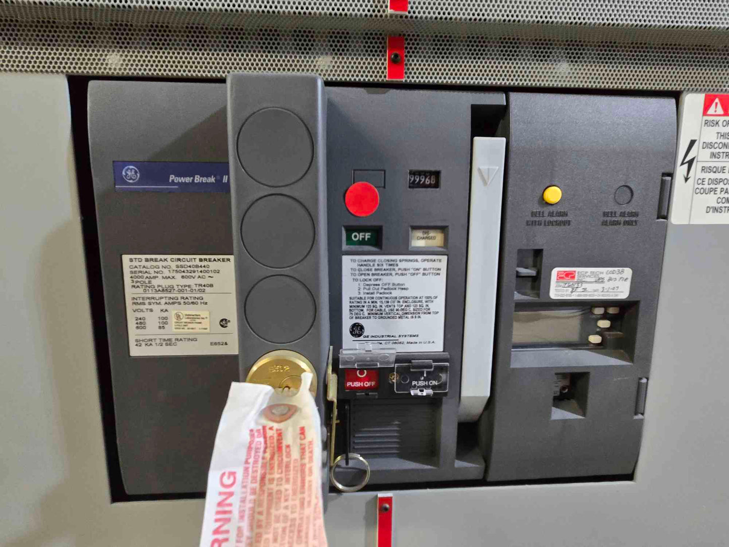 4000A GE Power Break II Switchgear Dual SSD 4000A Main & 14 SHF 800A Sub Feeds Missing Common Bus 5 Sect (SKU: 111826)