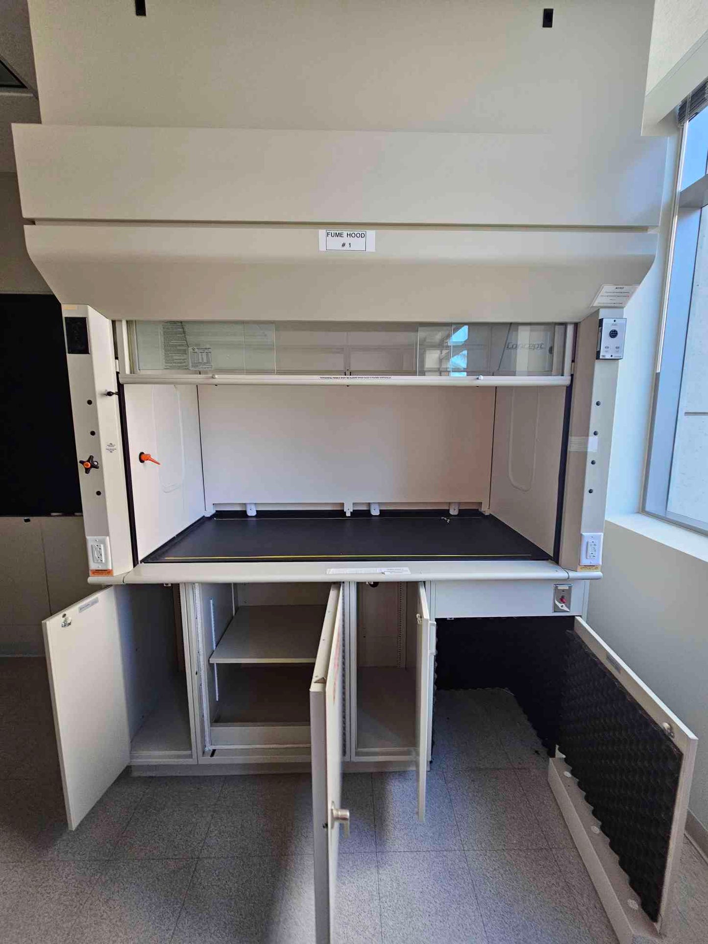 6' Fisher Hamilton "Concept" Fume Hood with Polymer Lining A+ Condition (112868)
