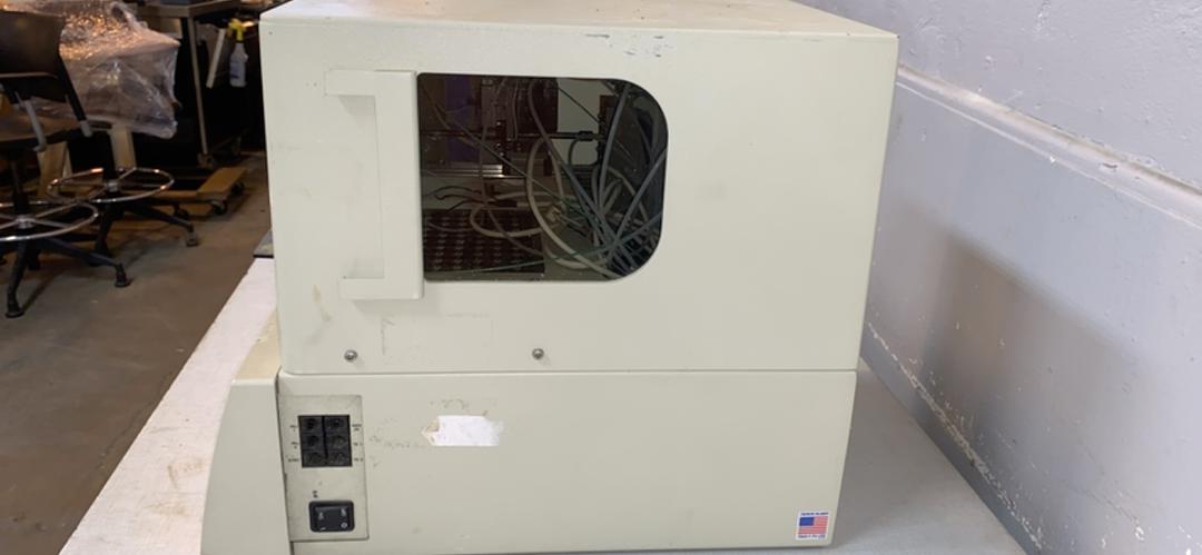 Perkin Elmer Series 200 LC Autosampler