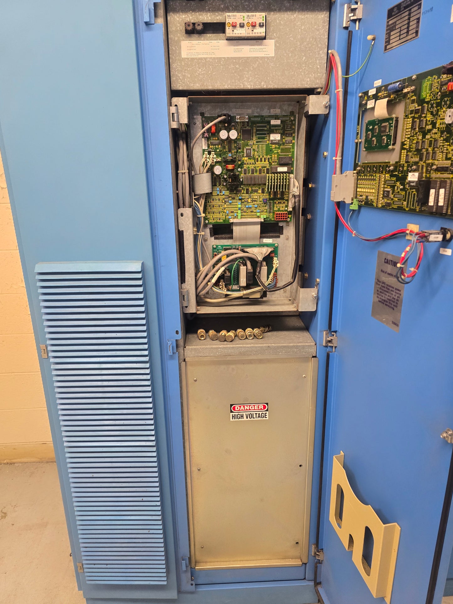 Piller UB260R UNIBLOCK 260 kVA 480V 3PH Industrial UPS Rotary Static System