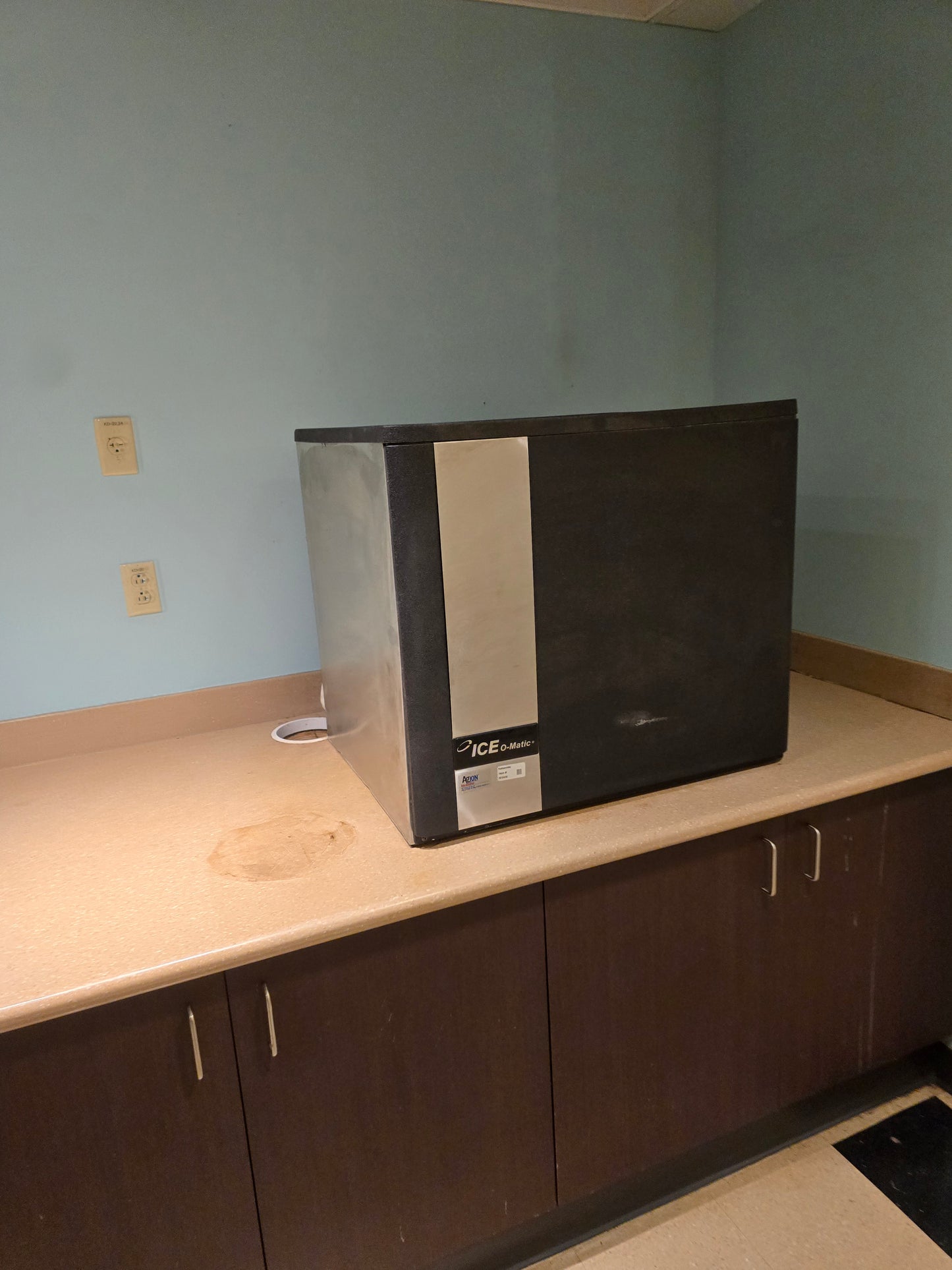 Ice-O-Matic Commercial Ice Machine Head - Modular Air Cooled - AgION Antimicrobial