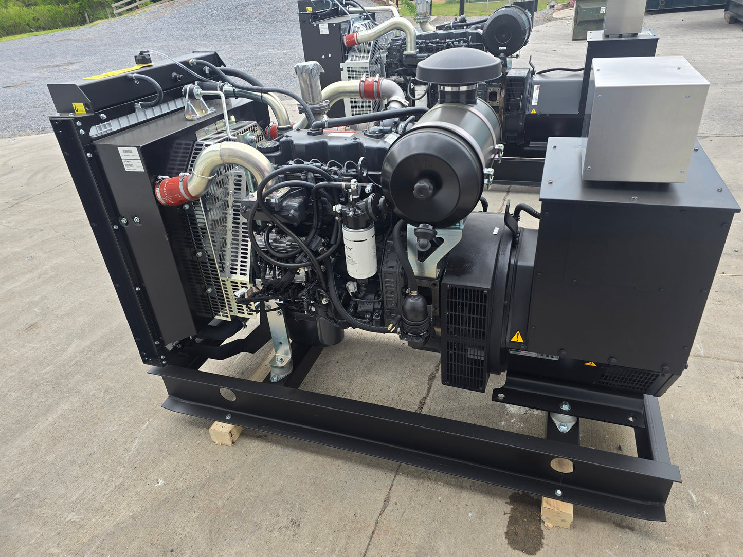 100KW NEW FPT Powered Open Skid Diesel Generator TIER 3