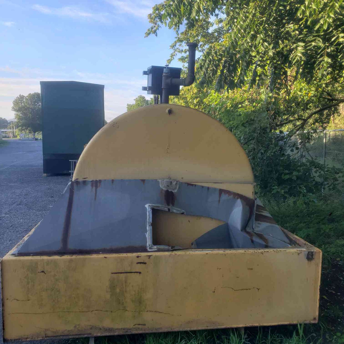 Industrial Diesel Generator Subbase Fuel Tank Double Wall Dike Containment Basin
