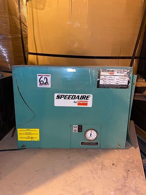 Dayton Speedaire Refrigerated Air Dryer 5UZ85 SCFM 10/20(S6LLST3519)