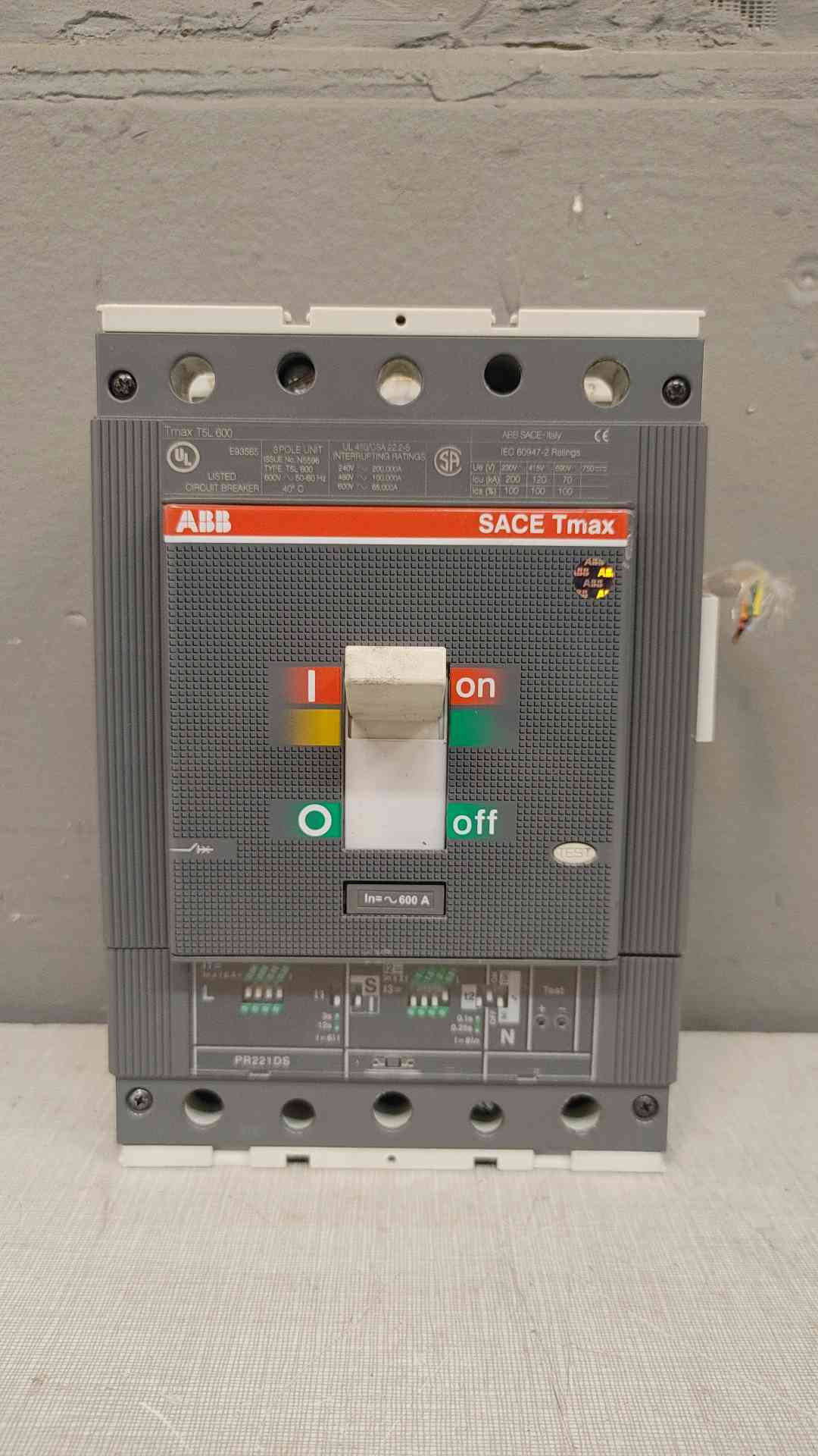 ABB Tmax T5LD 600A Circuit Breaker (3617AA)