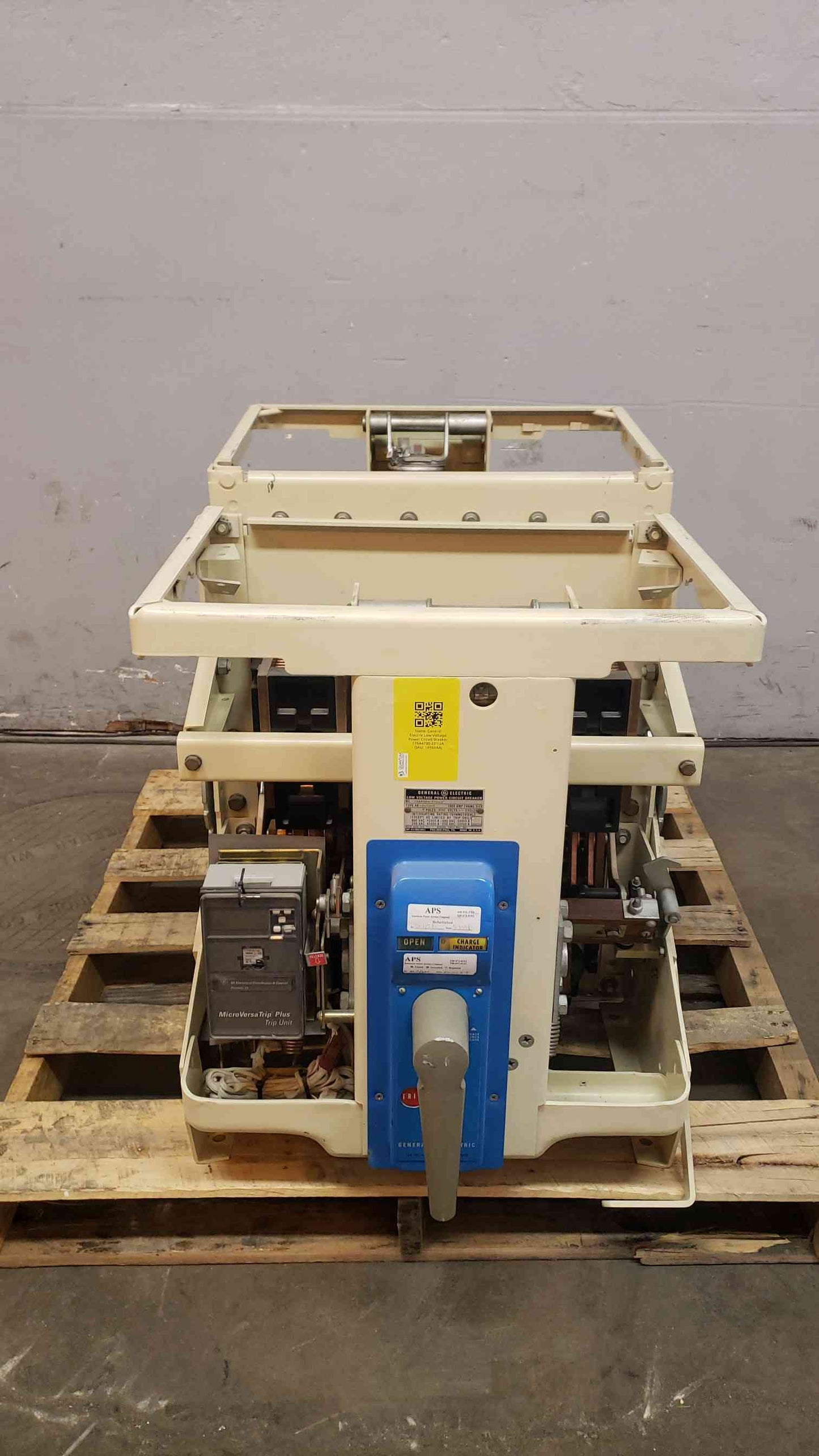 1600A GE Low Voltage Power Circuit Breaker AK2502 (SKU: 14984AA)