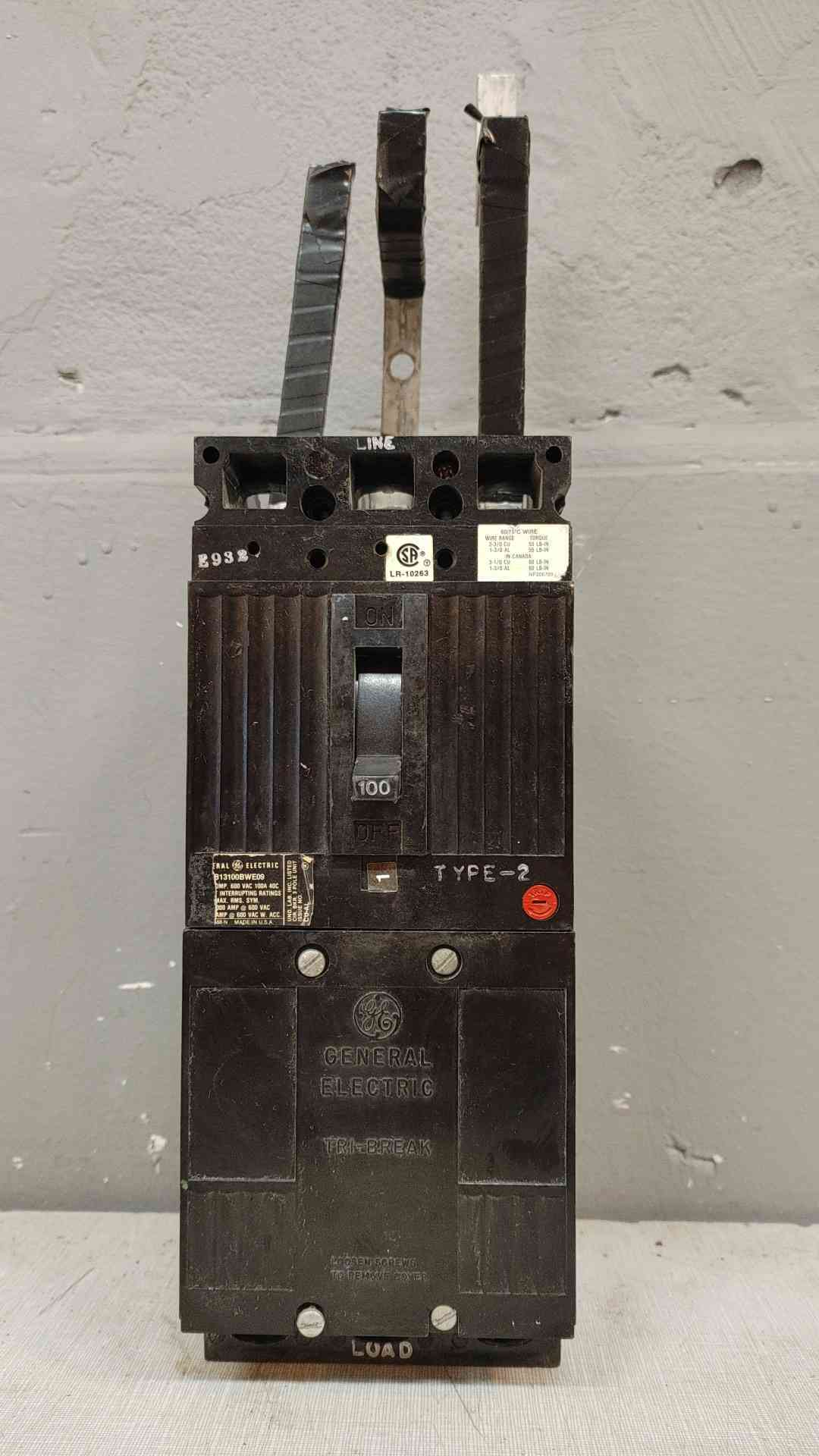 GE TriBreak 3 Pole Circuit Breaker 100A 600VAC B13100BWE09(103405)