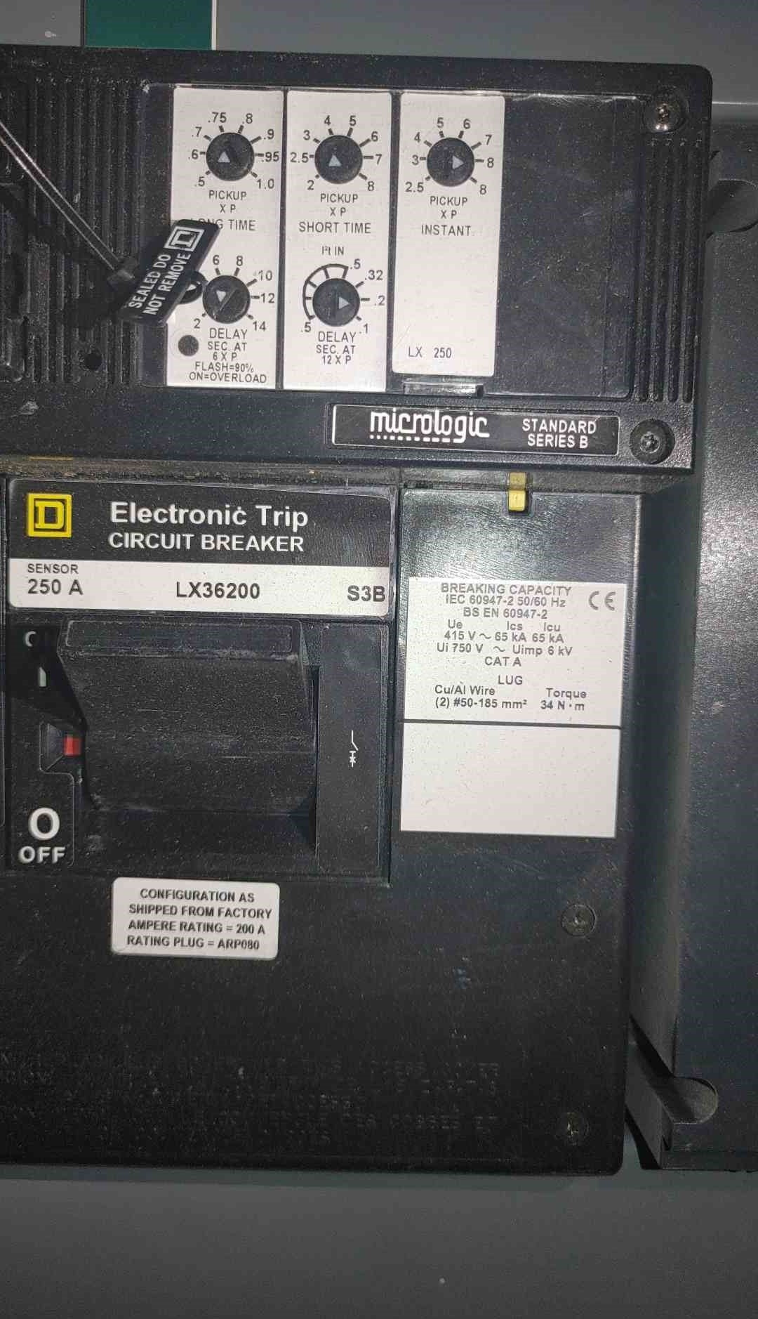 Square D LX36200 250A Circuit Breaker