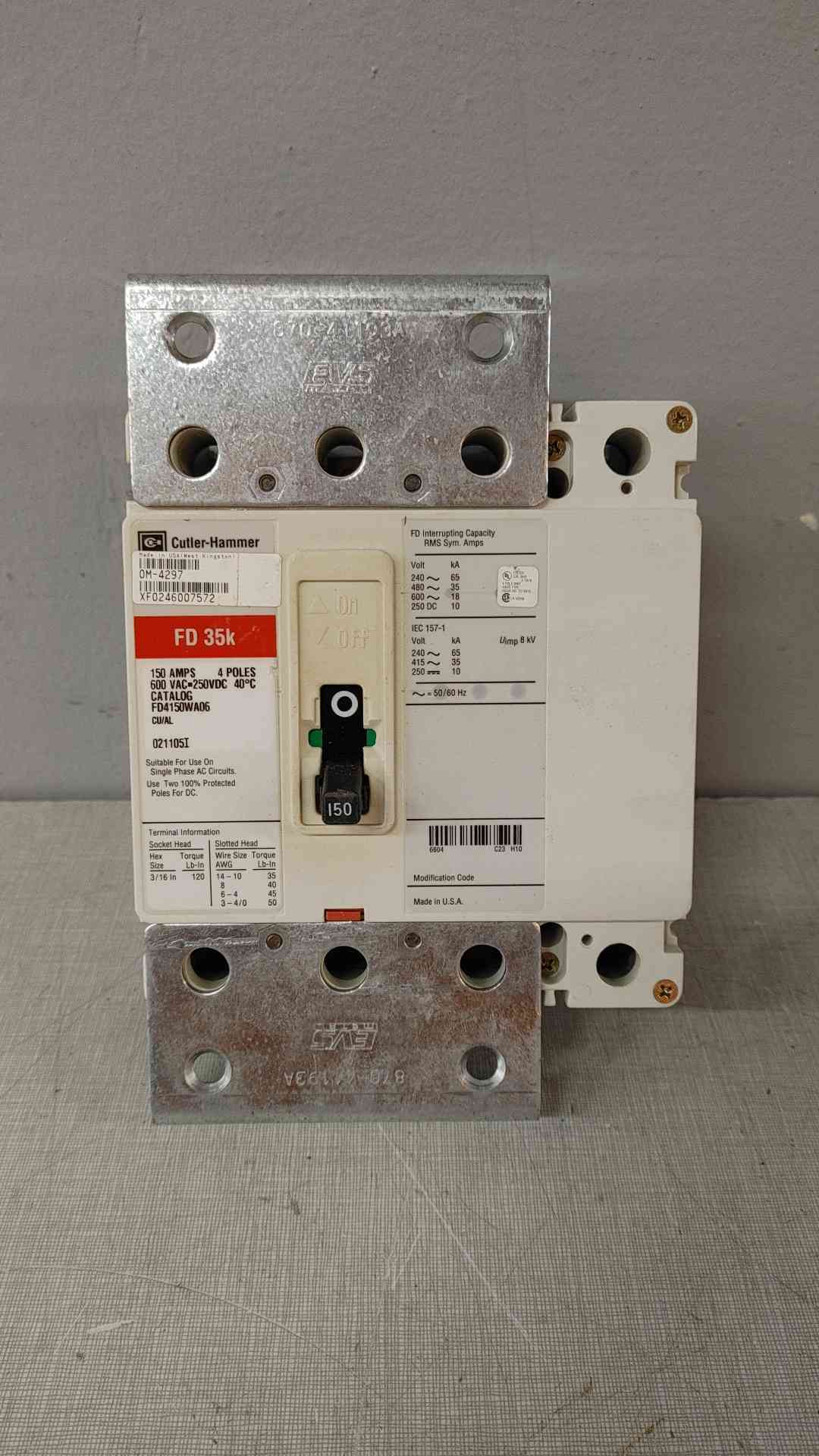 Cutler-Hammer 150A 4 Pole Circuit Breaker 600VAC 250VDC FD4150WA06(104742)