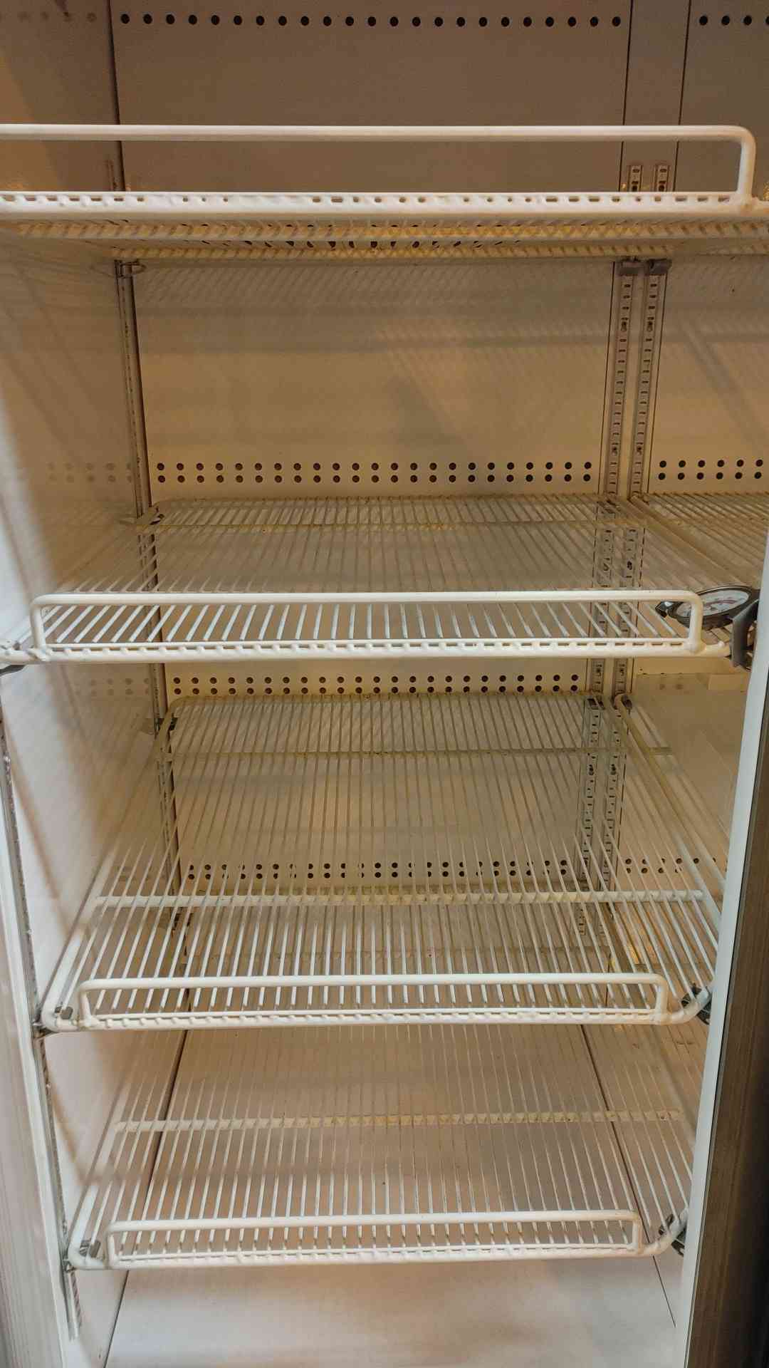 AS-IS *PA Local Pickup ONLY* Hussman Upright Cooler Refrigerator 3 Glass Doors 115V 1PH BCH-68 AS-IS Trips Breaker*PA Local Pickup ONLY*