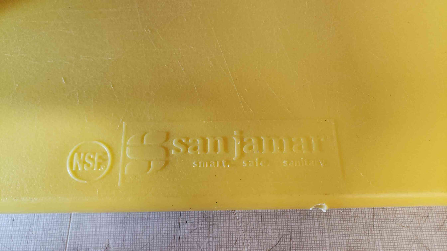 San Jamar 20"x15" Yellow Cutting Board (SKU: 107469)