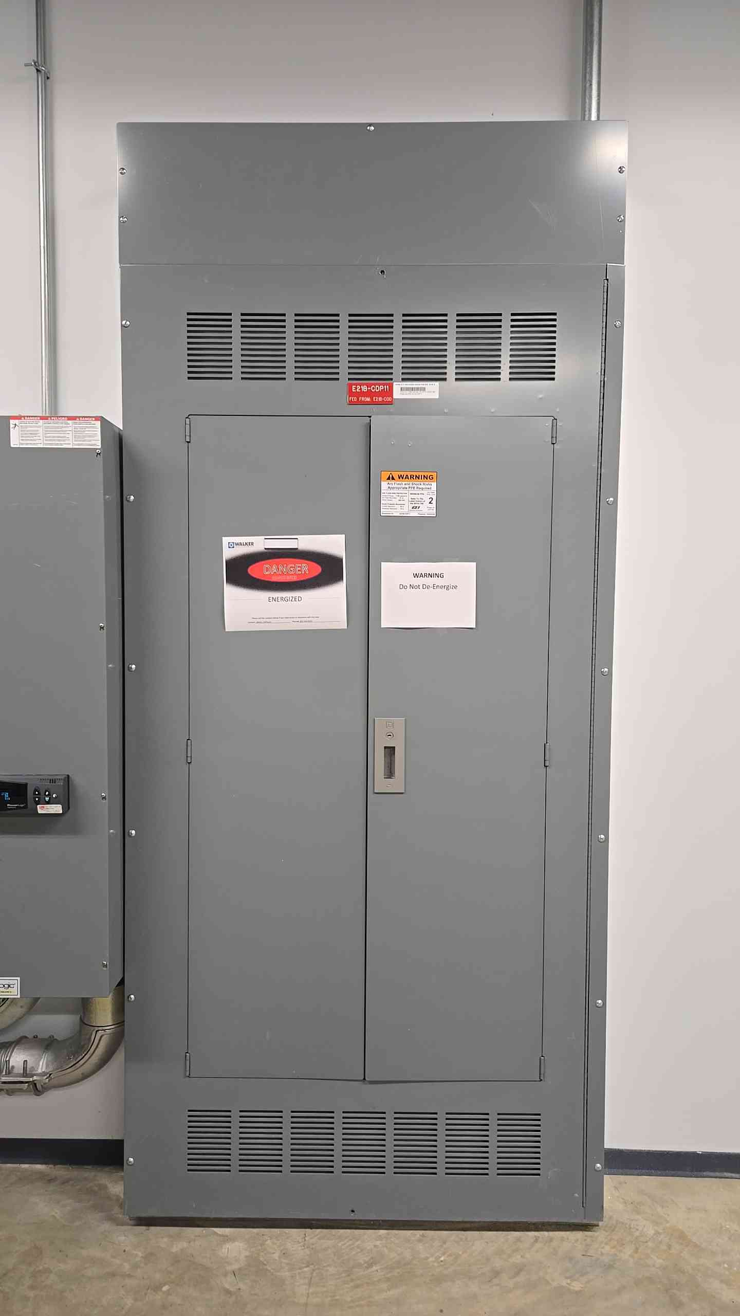 1000A I-Line Square D Distribution Panelboard 1x RG1000 & 4x PG400 Breakers (107639)