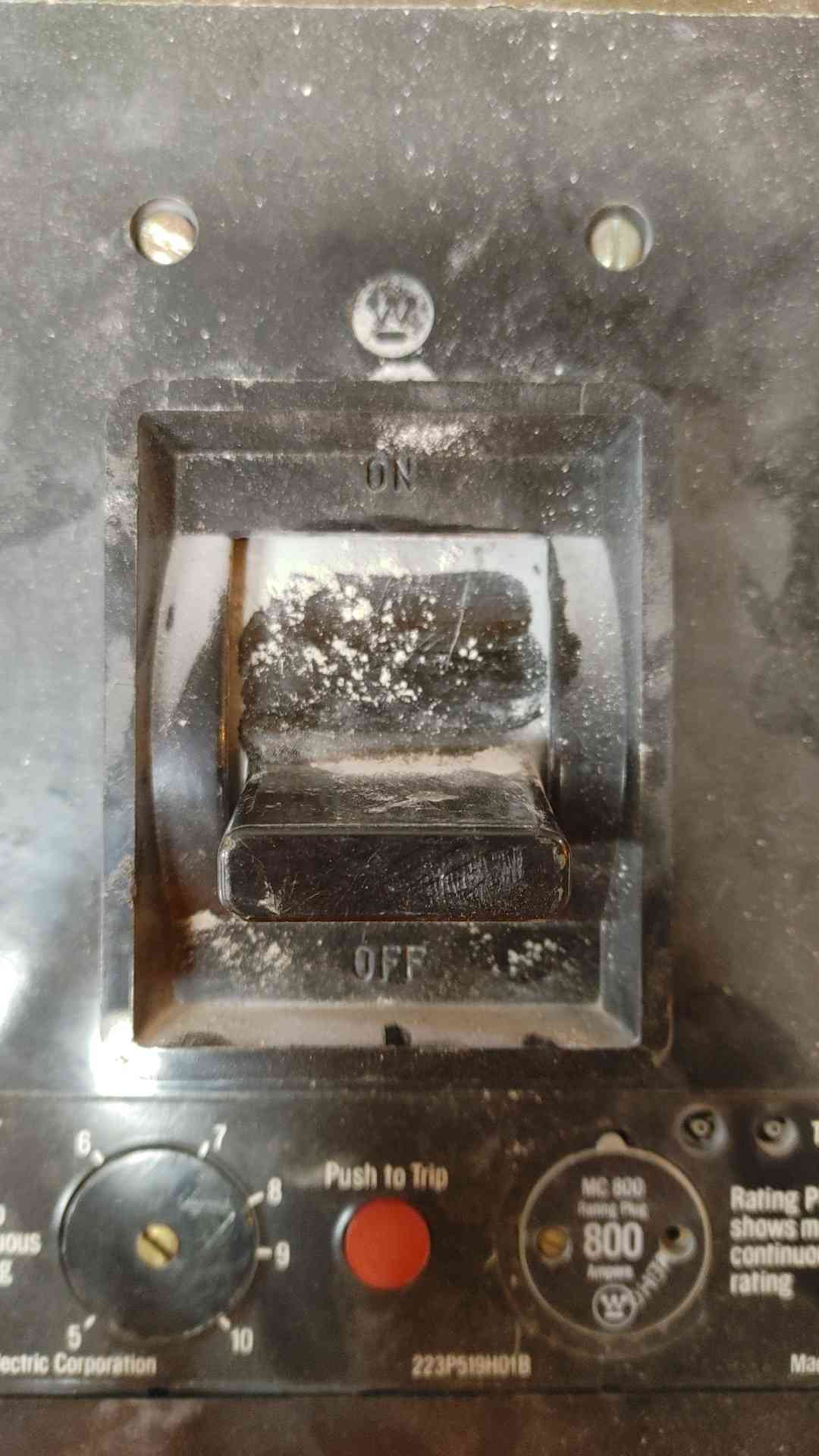 Westinghouse Circuit Breaker 3 Pole 800A 600VAC MC3800F