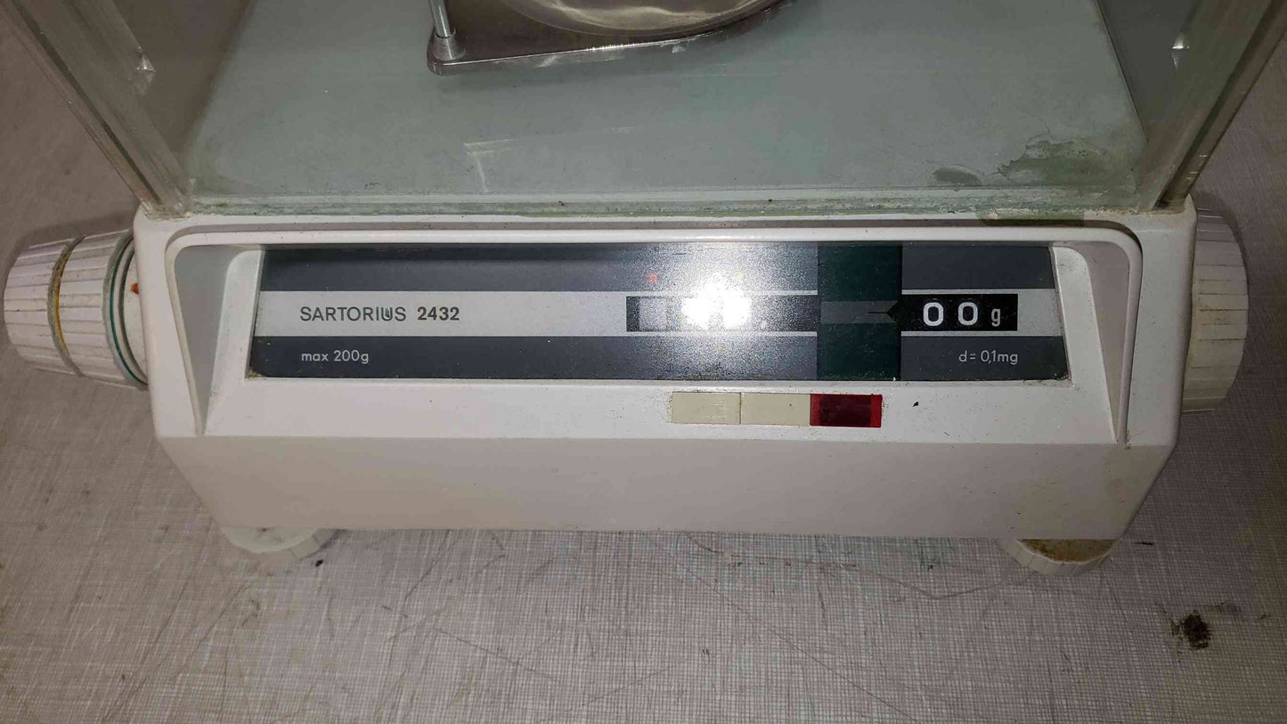 Sartorius GMBH 110/125V SARTORIUS 2432 Balance Scale (SKU: 108020)