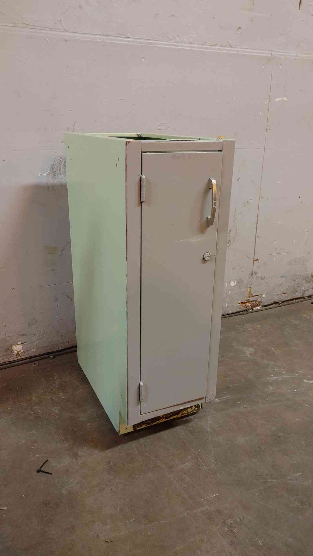 1' Duralab Doors Only Casework (108330)