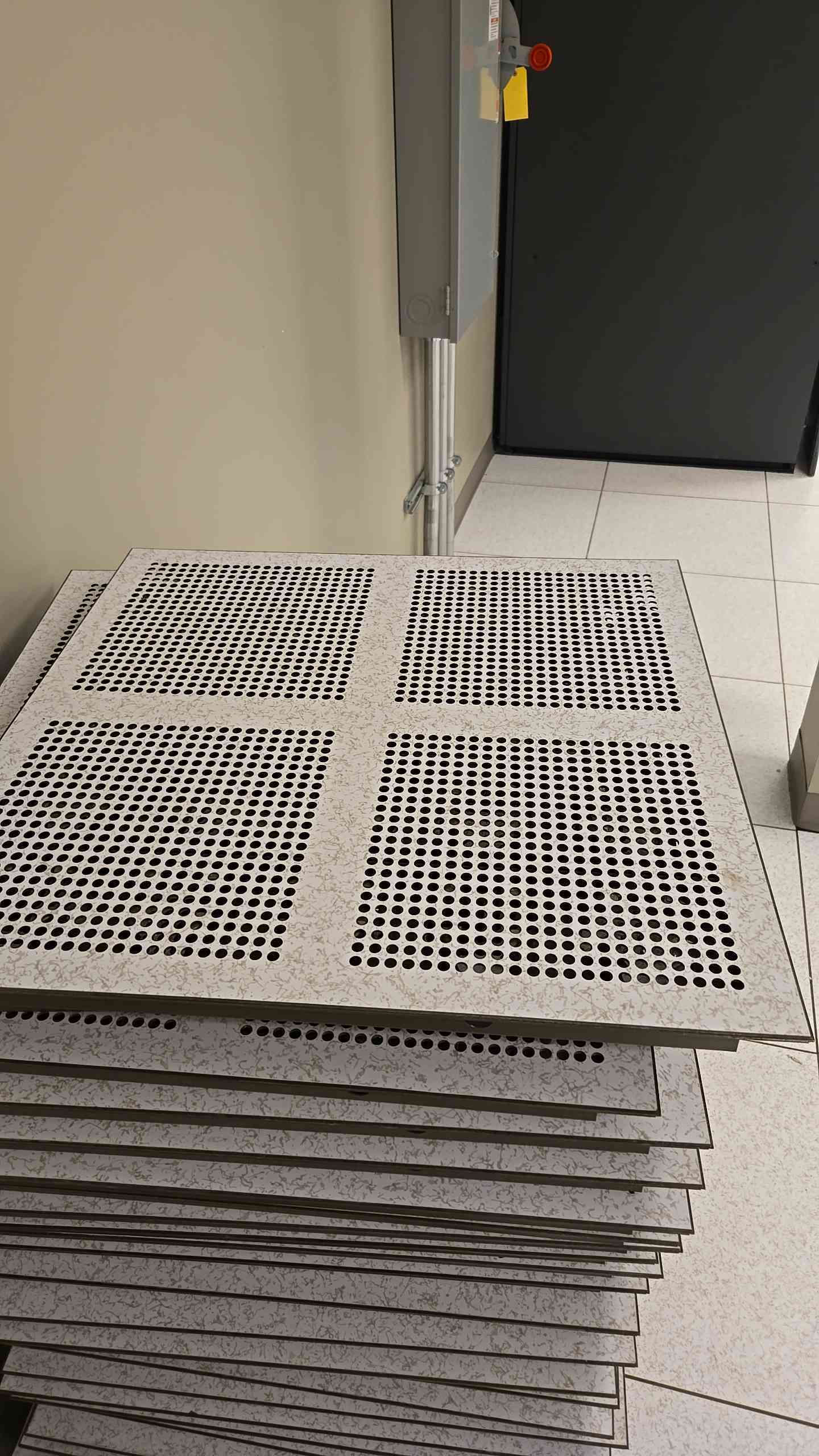 Tate 24x24 Raise Floor Tiles CCN1250DD