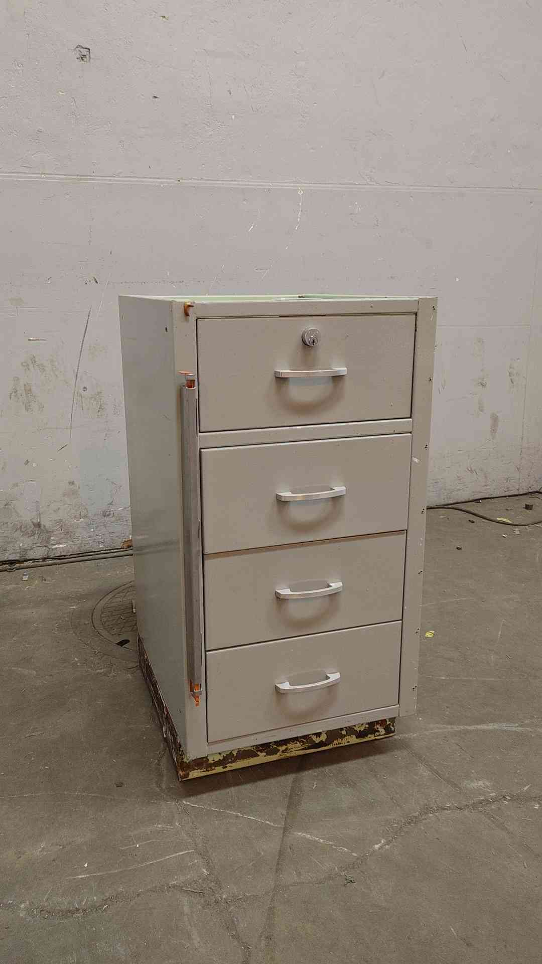 18" Hamilton Drawers Only Casework (108691)