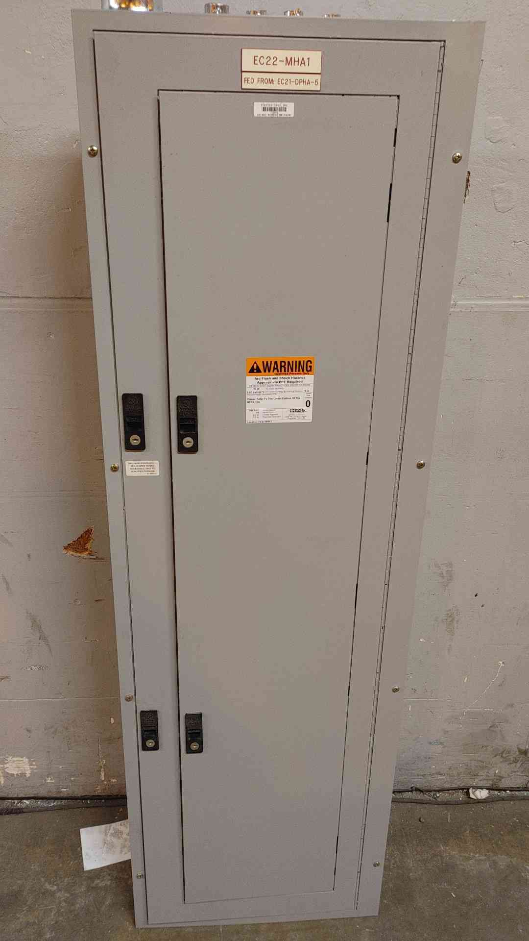 GE A Series Panelboard AEF3422DBX 225 AMPS  w/ Main (108892)